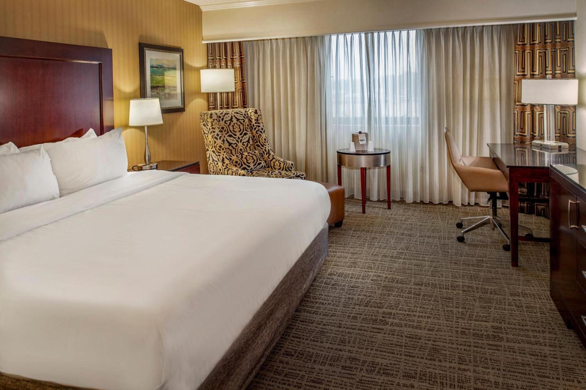 Crowne Plaza Hotel St. Louis Airport by IHG photo 96
