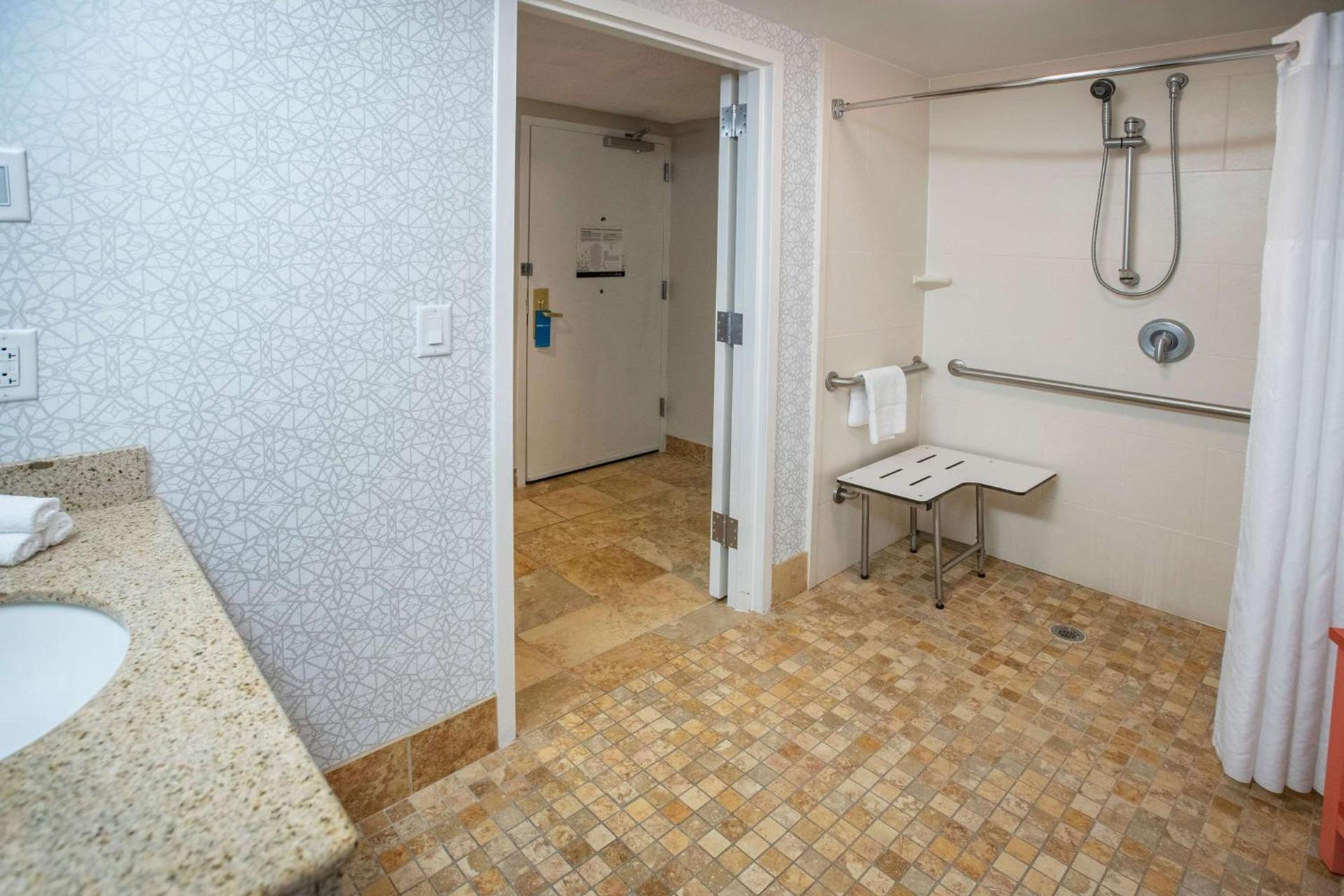 Hampton Inn Pensacola-Airport photo 24