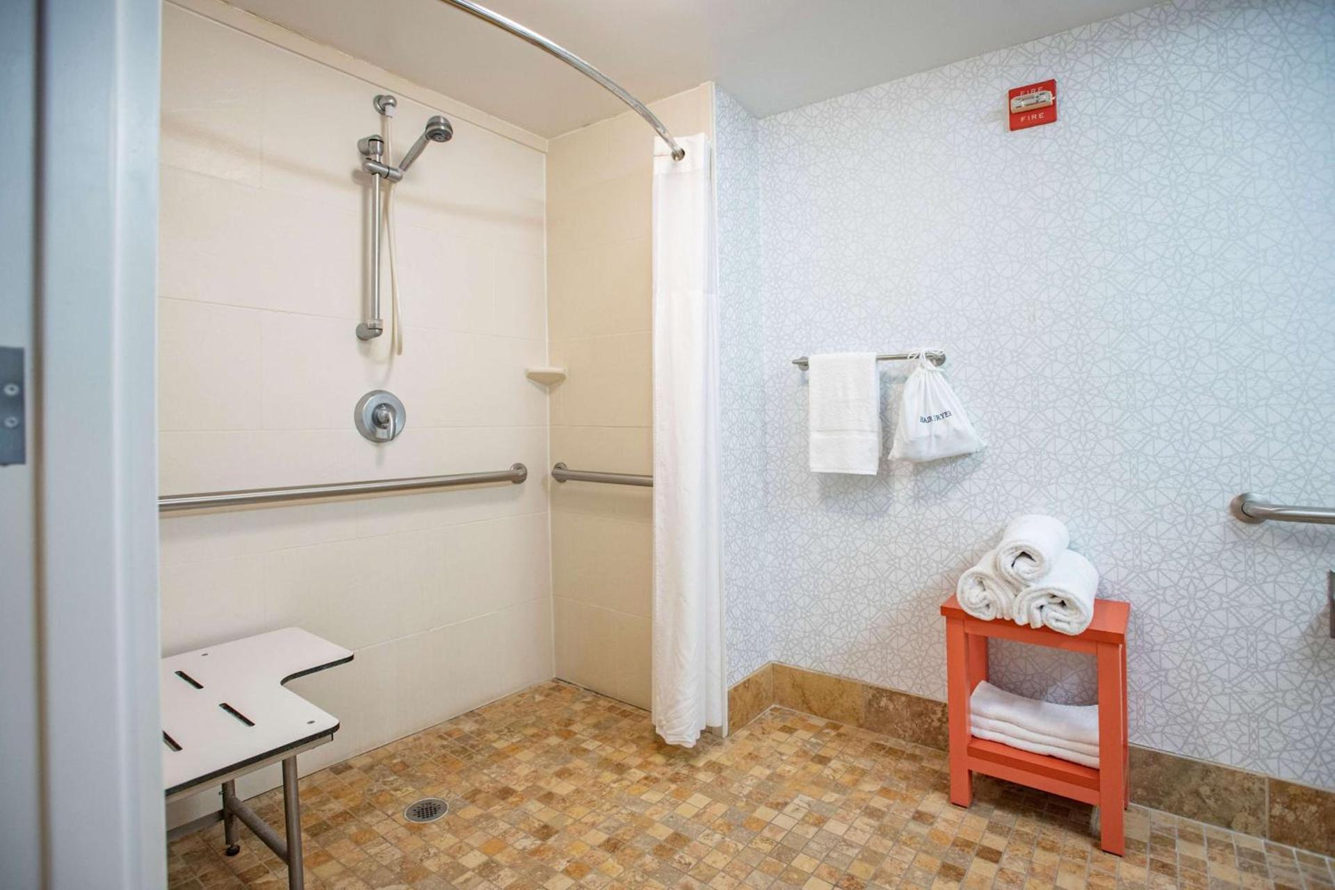 Hampton Inn Pensacola-Airport photo 41