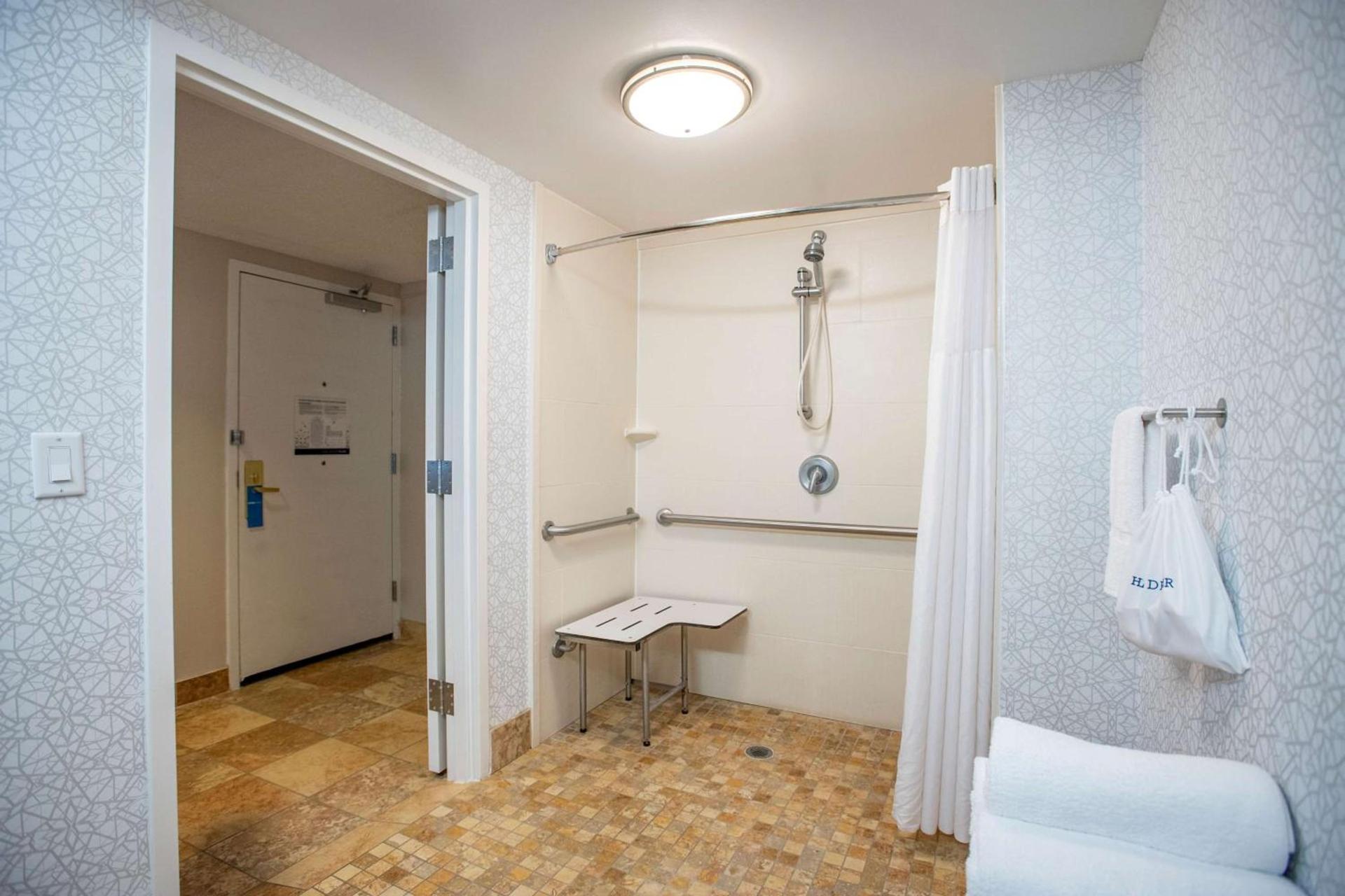 Hampton Inn Pensacola-Airport photo 42