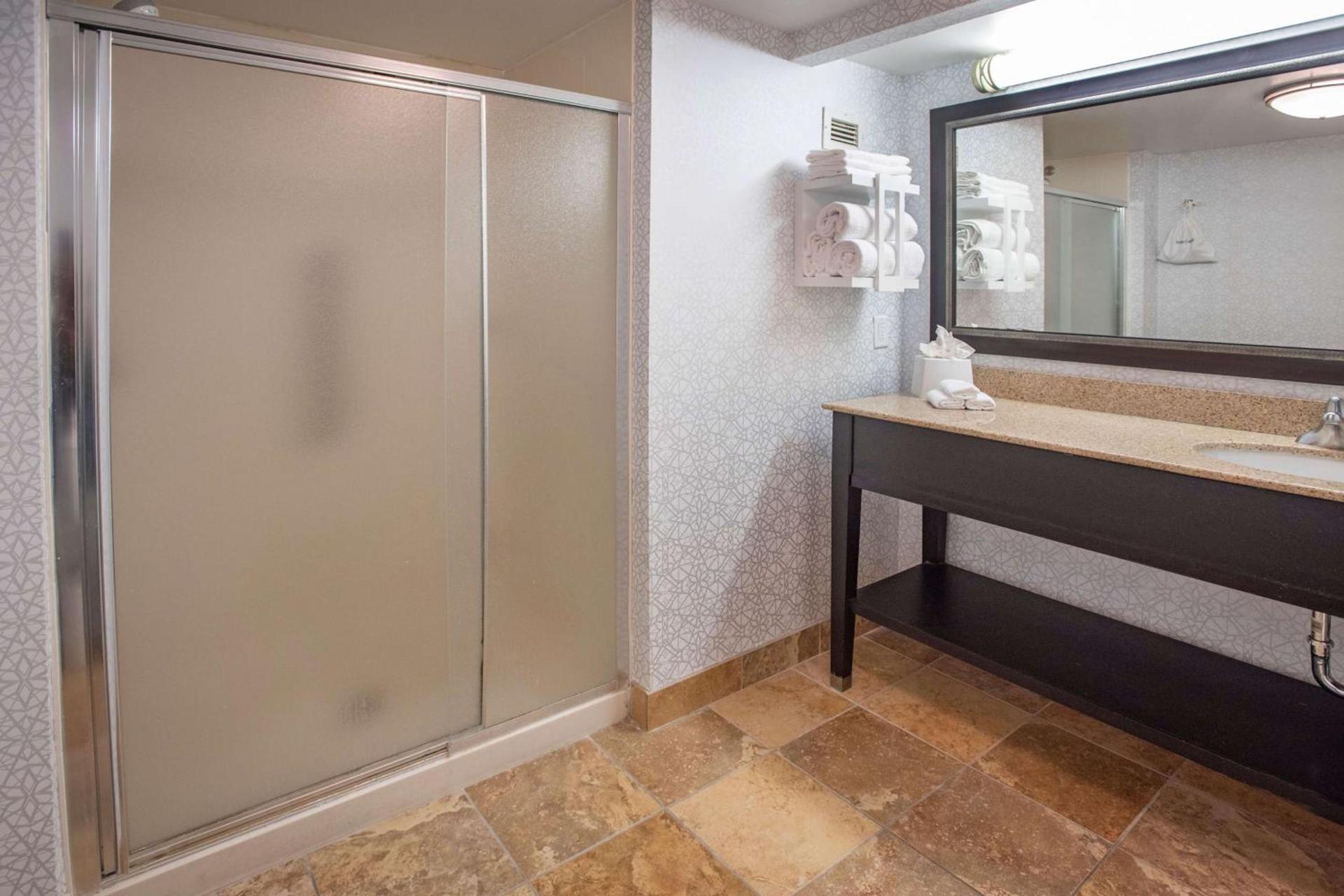 Hampton Inn Pensacola-Airport photo 47