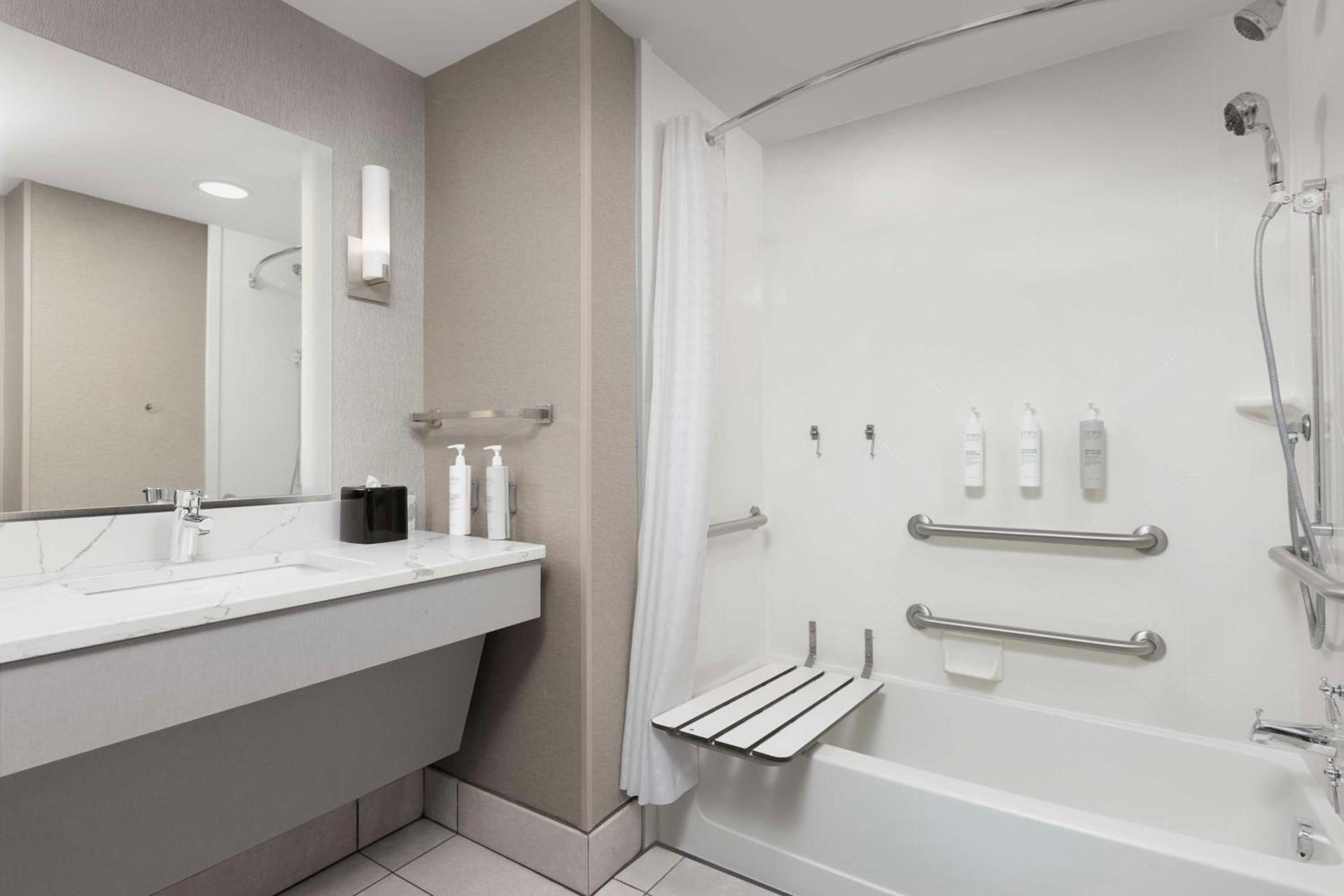 Homewood Suites by Hilton York photo 37