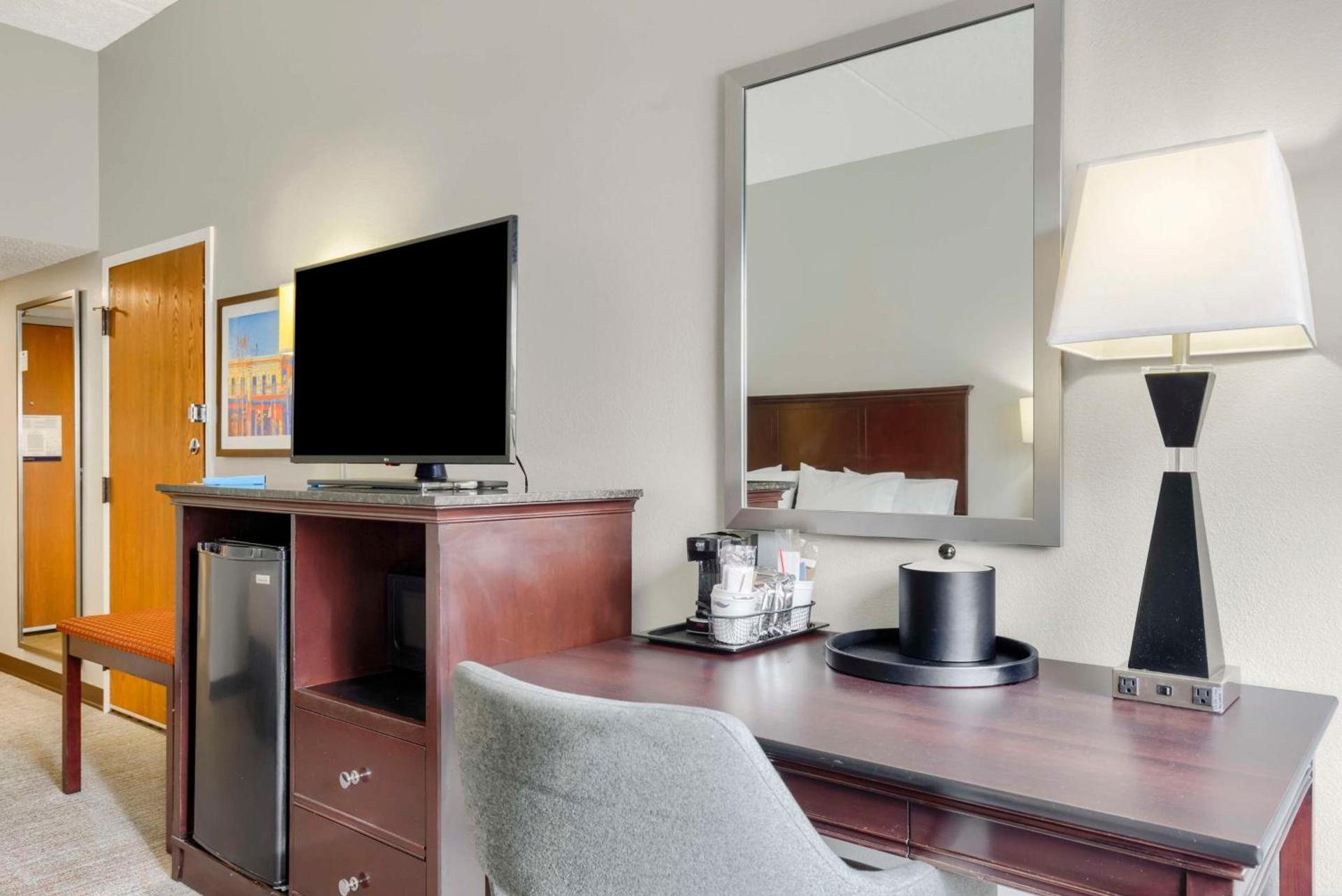 Hampton Inn Mobile-I-10/Bellingrath Gardens photo 11
