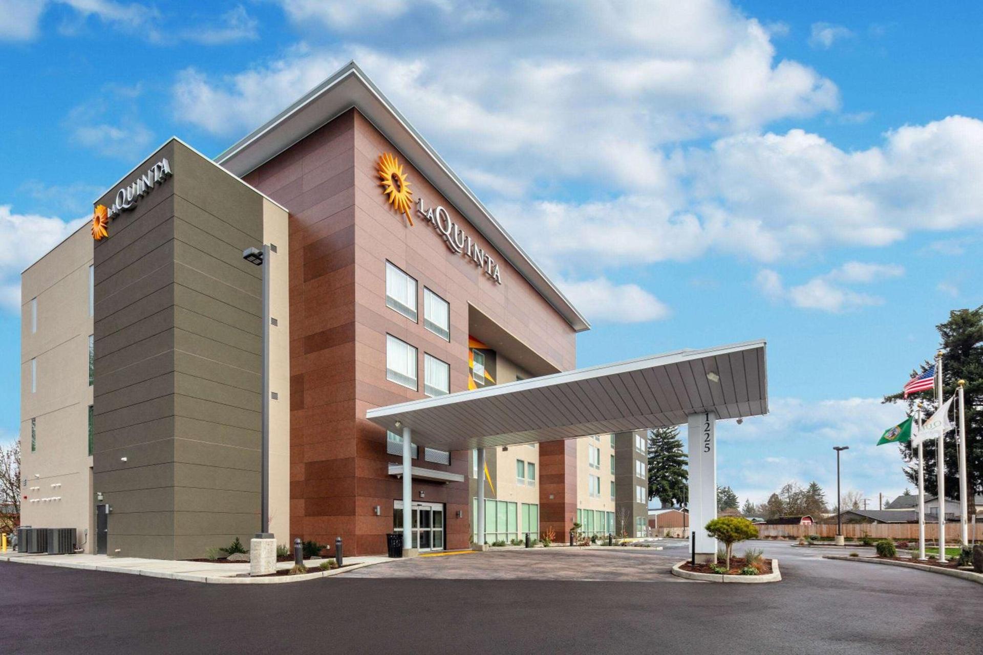 La Quinta Inn & Suites by Wyndham Centralia photo 6
