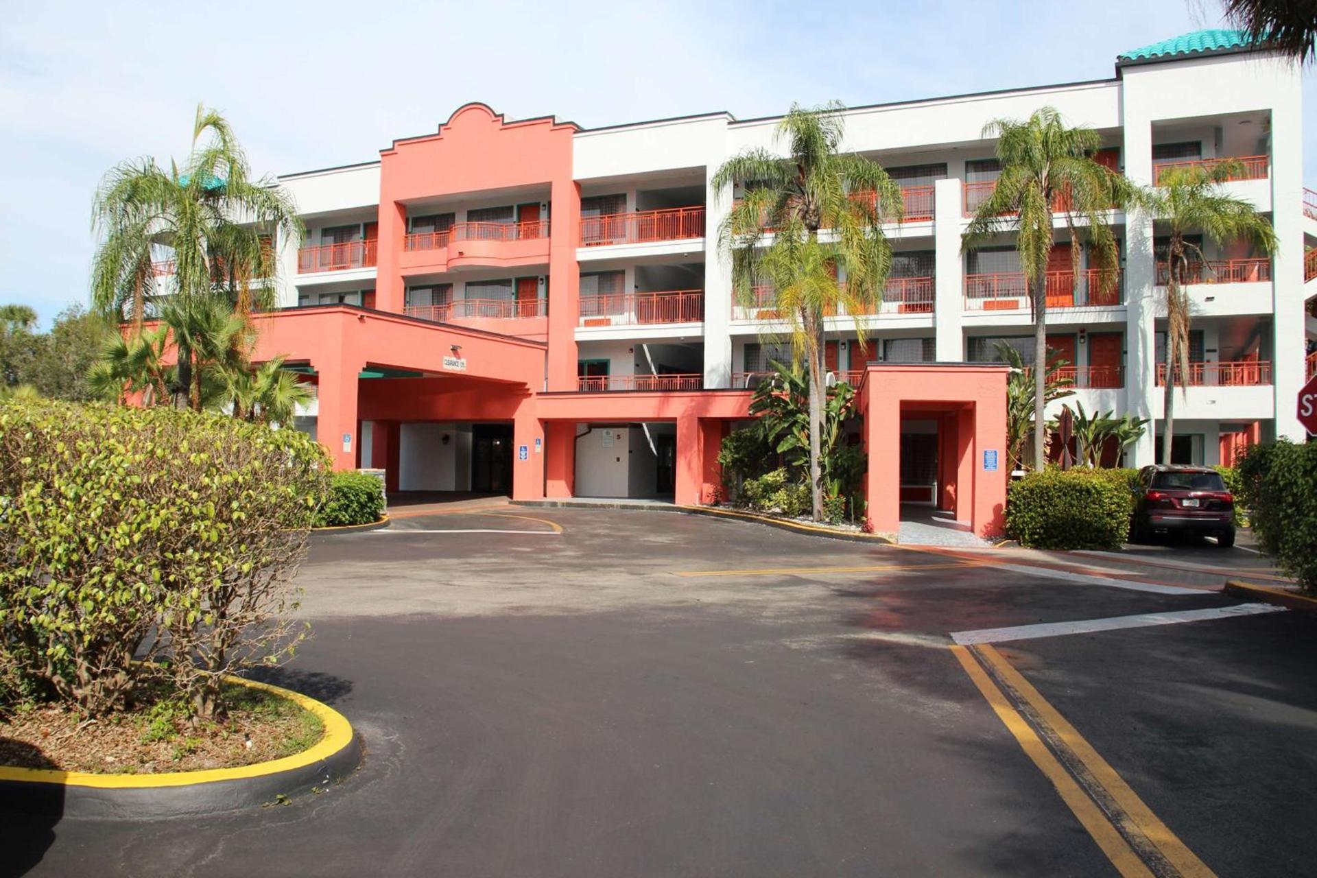 Boca Suites Deerfield Beach; SureStay Collection by BW photo 14