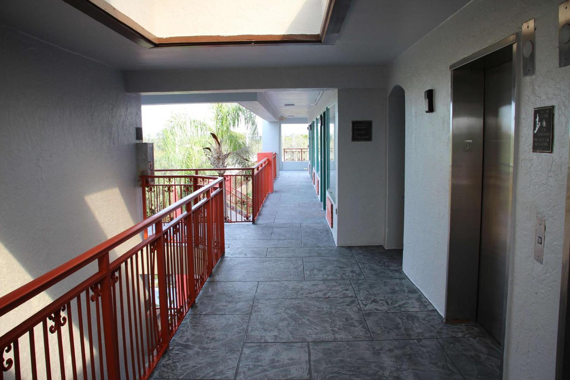 Boca Suites Deerfield Beach; SureStay Collection by BW photo 10