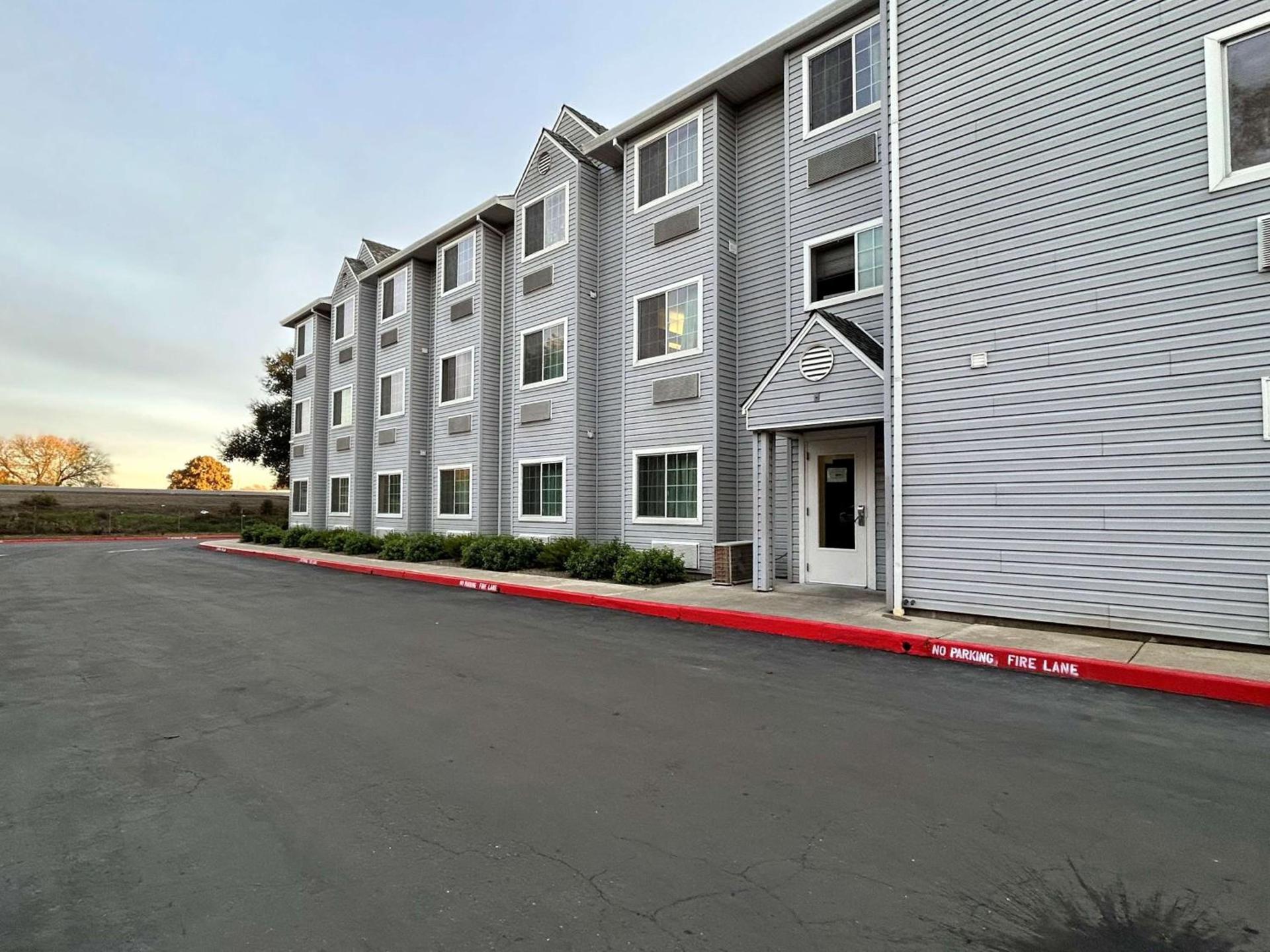 SureStay by Best Western Sacramento South Natomas — hotel in Sacramento