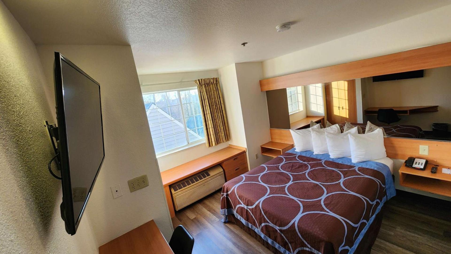 SureStay by Best Western Sacramento South Natomas photo 4