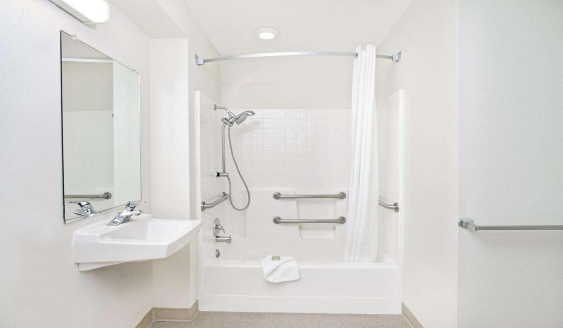 SureStay by Best Western Sacramento South Natomas photo 12