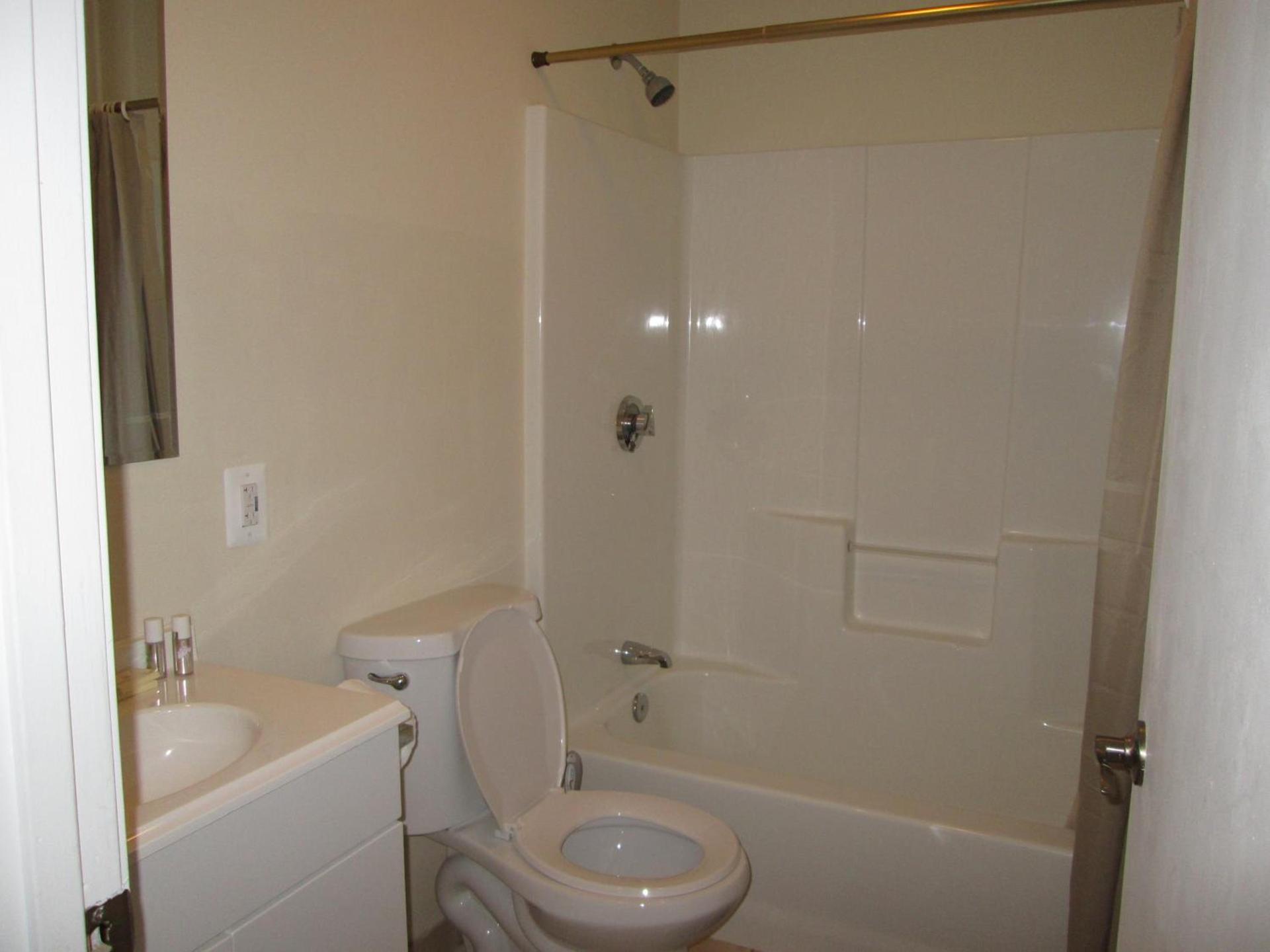 Misquamicut Beach Front Inn photo 22
