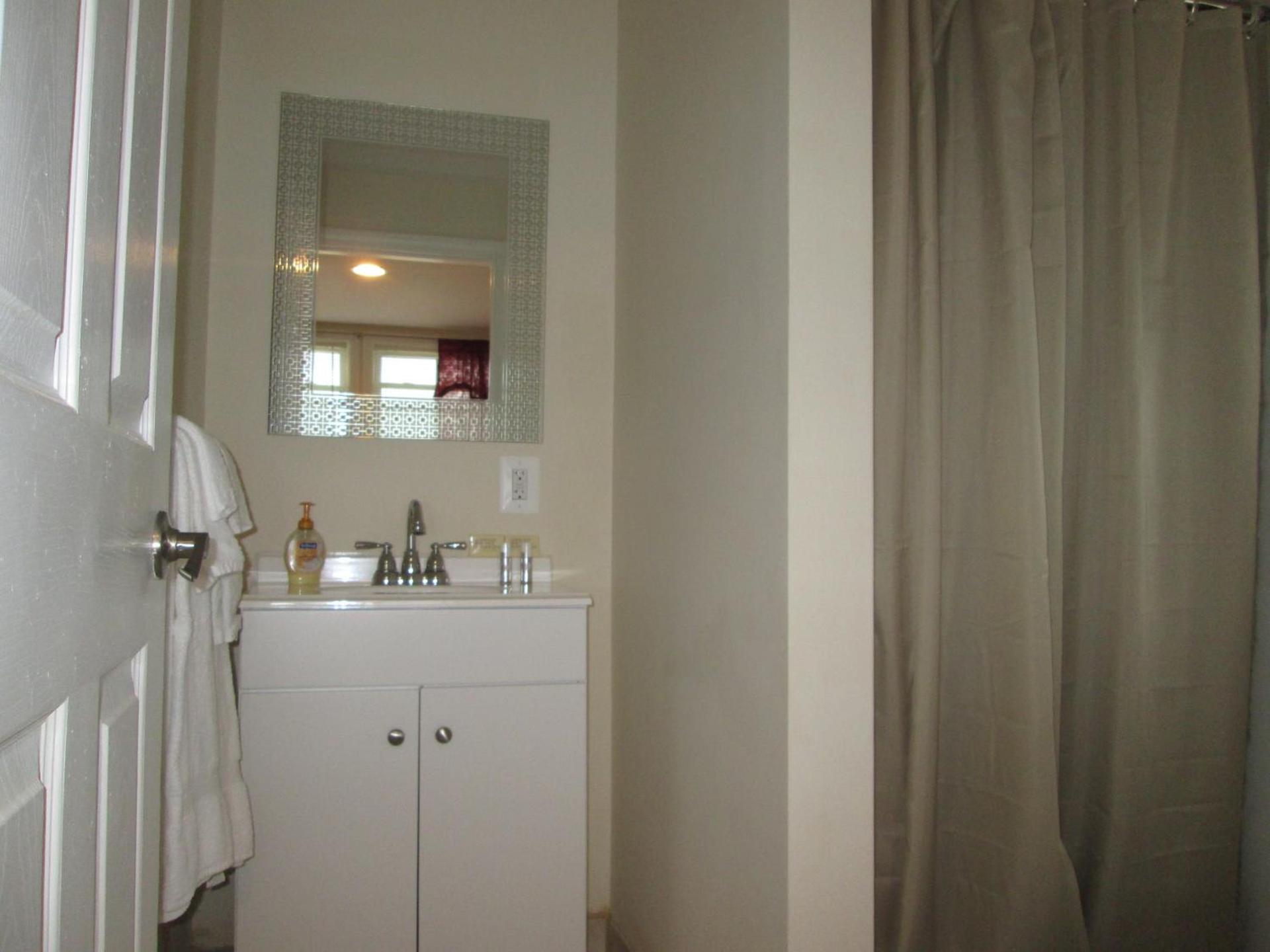 Misquamicut Beach Front Inn photo 23