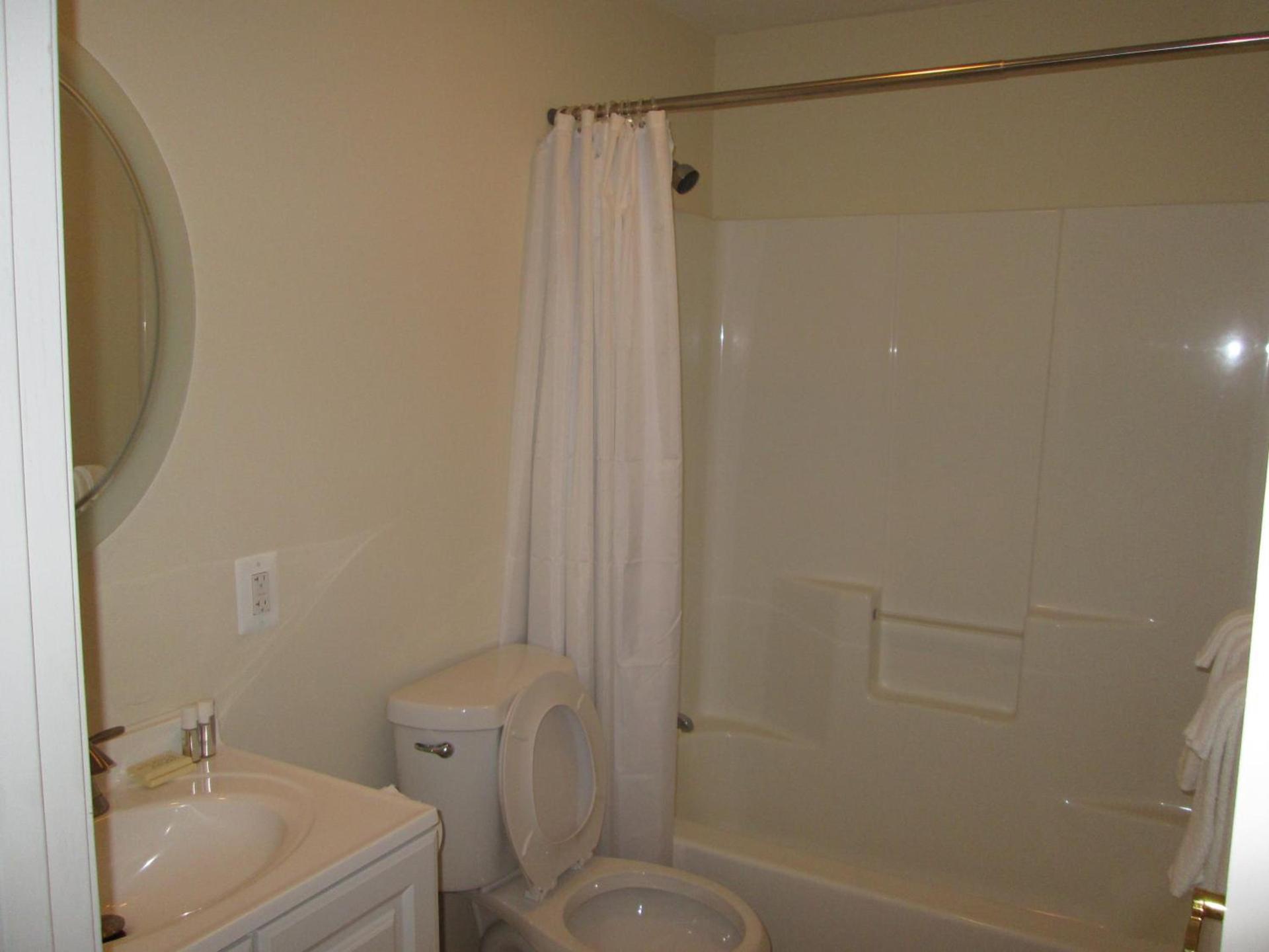 Misquamicut Beach Front Inn photo 21