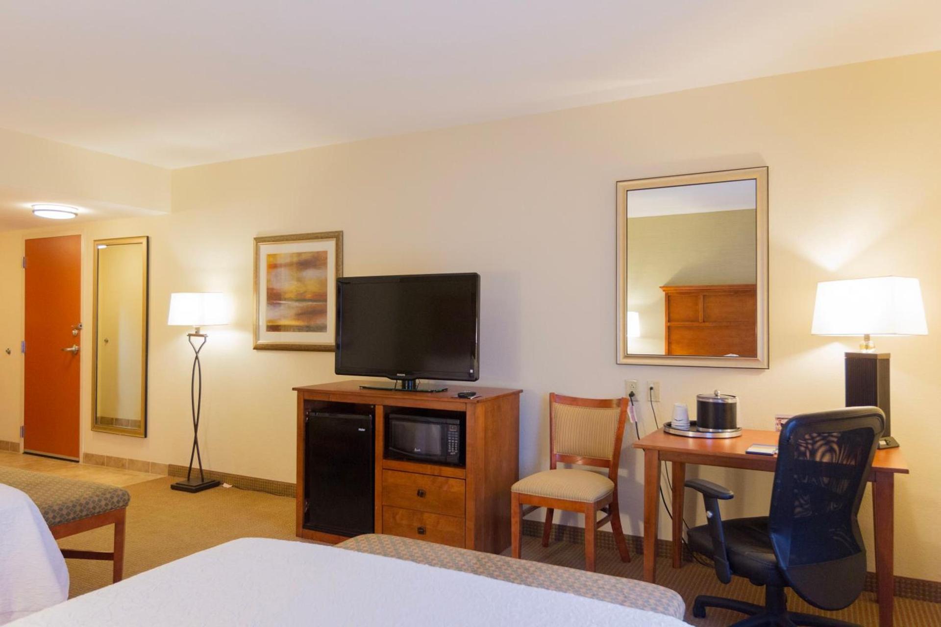 Hampton Inn & Suites Radcliff/Fort Knox photo 32