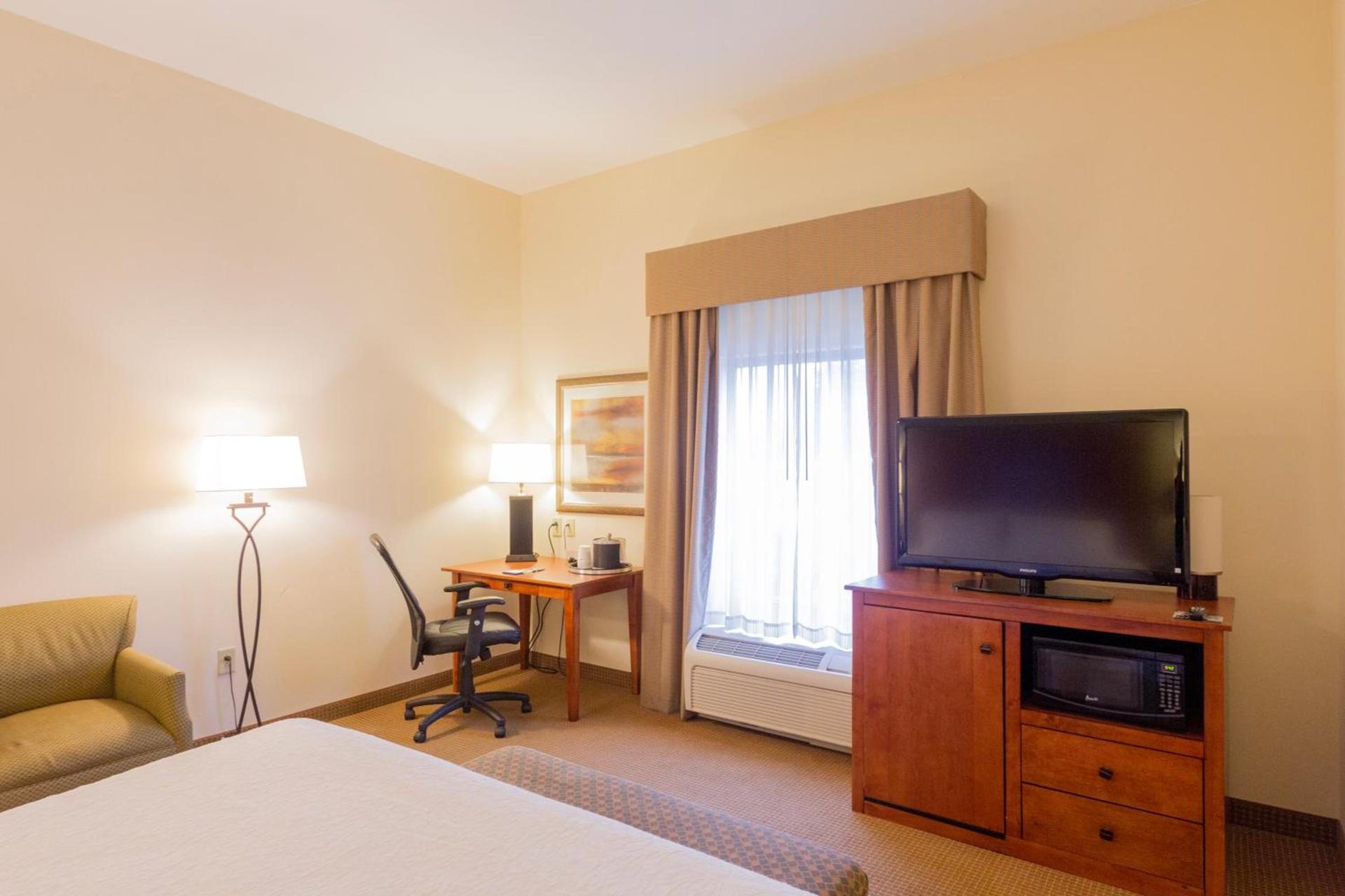 Hampton Inn & Suites Radcliff/Fort Knox photo 42