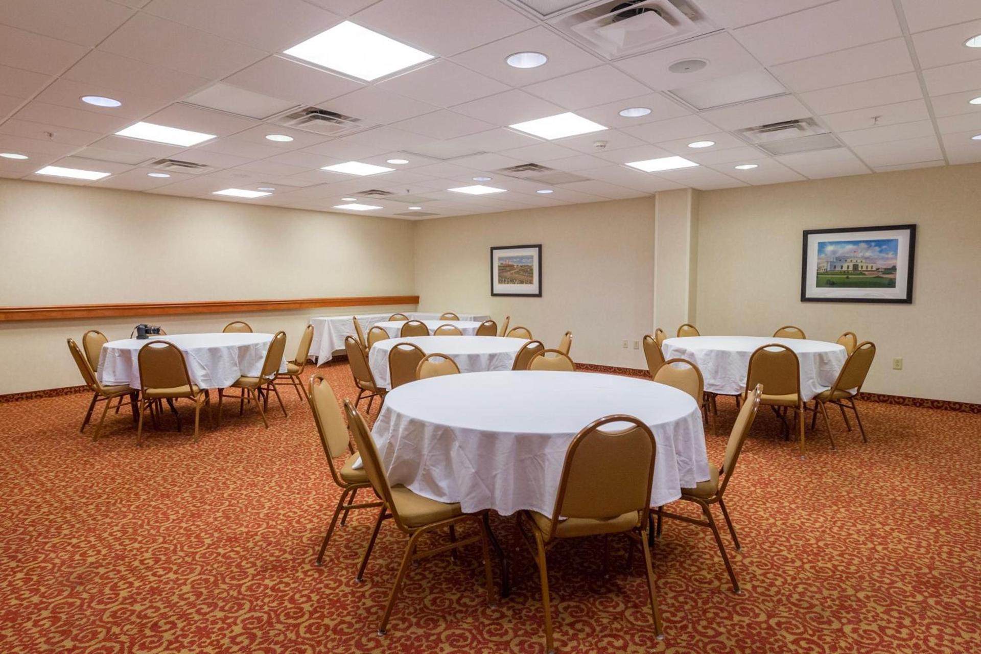 Hampton Inn & Suites Radcliff/Fort Knox photo 58