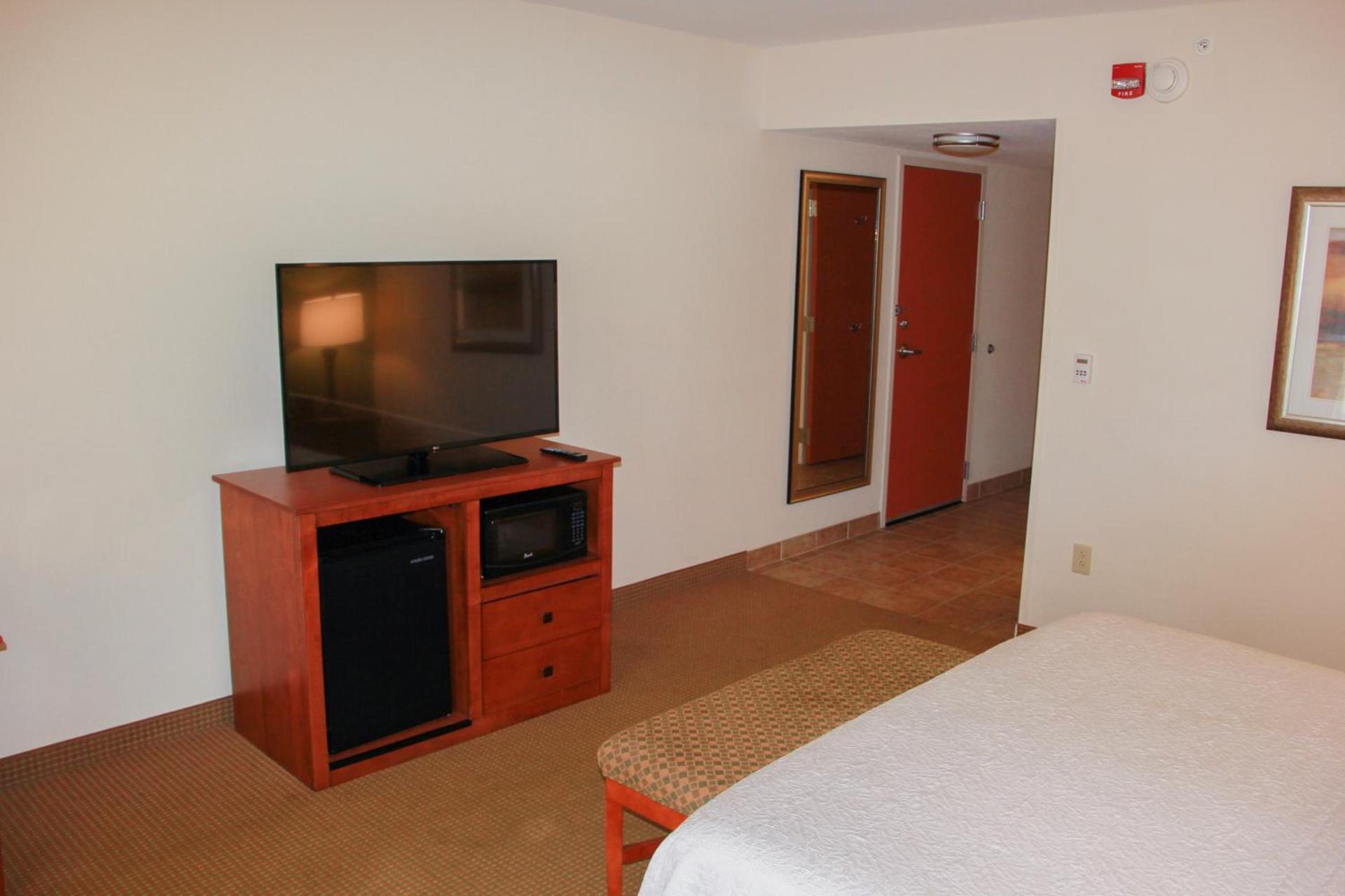 Hampton Inn & Suites Radcliff/Fort Knox photo 59
