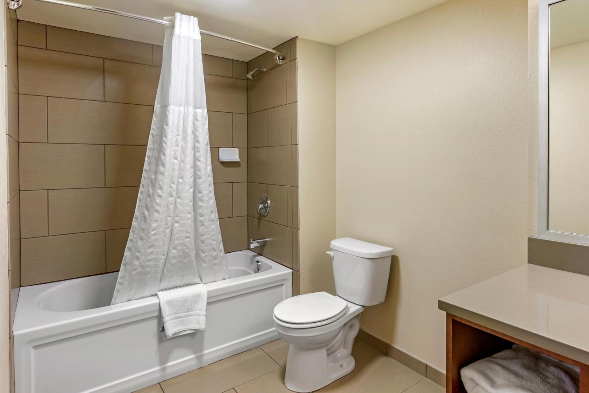 Comfort Inn Layton - Salt Lake City photo 55