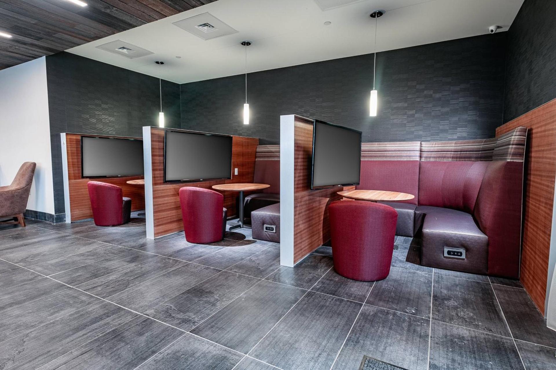Courtyard by Marriott Toledo West photo 26