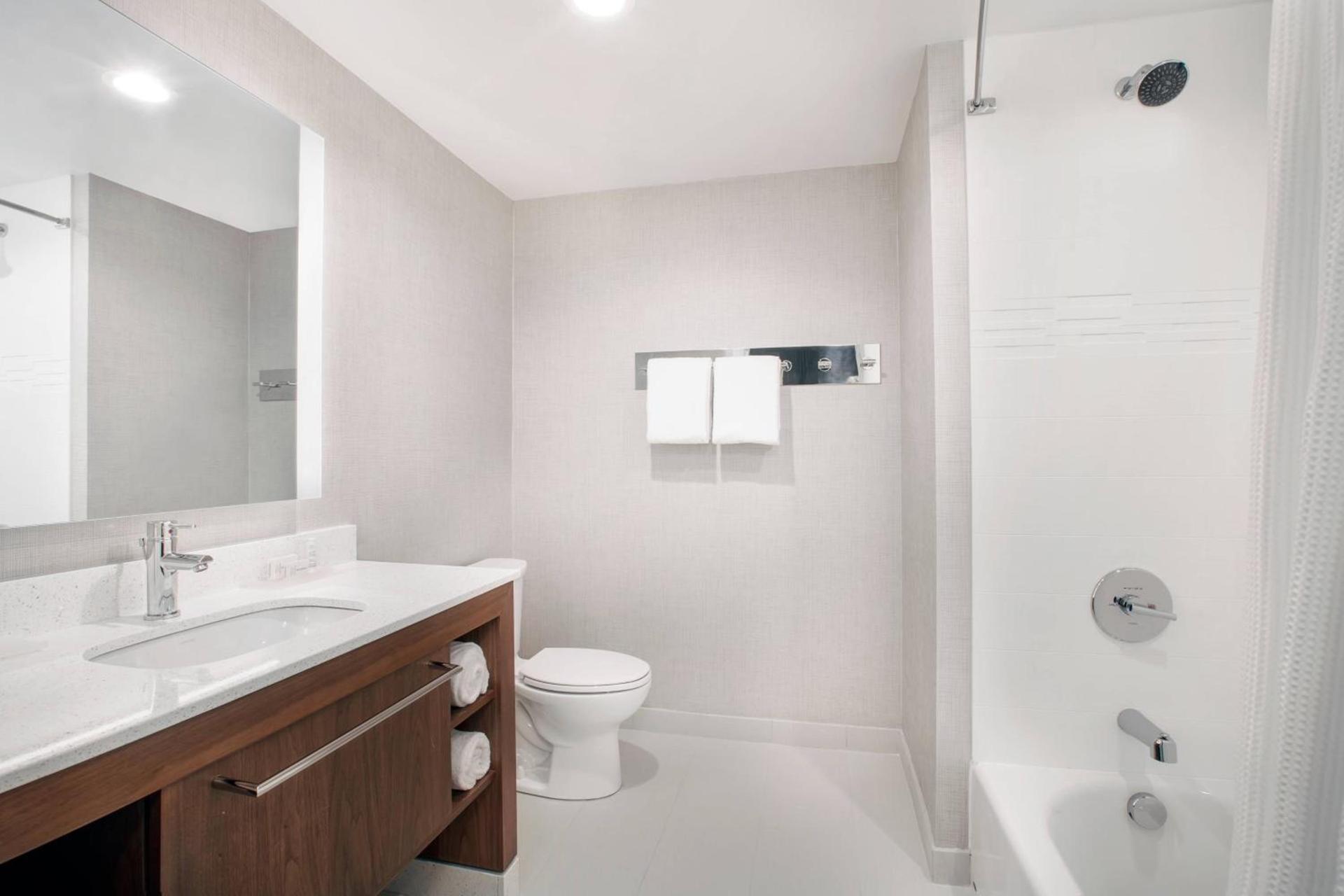 Residence Inn by Marriott Norwalk photo 49