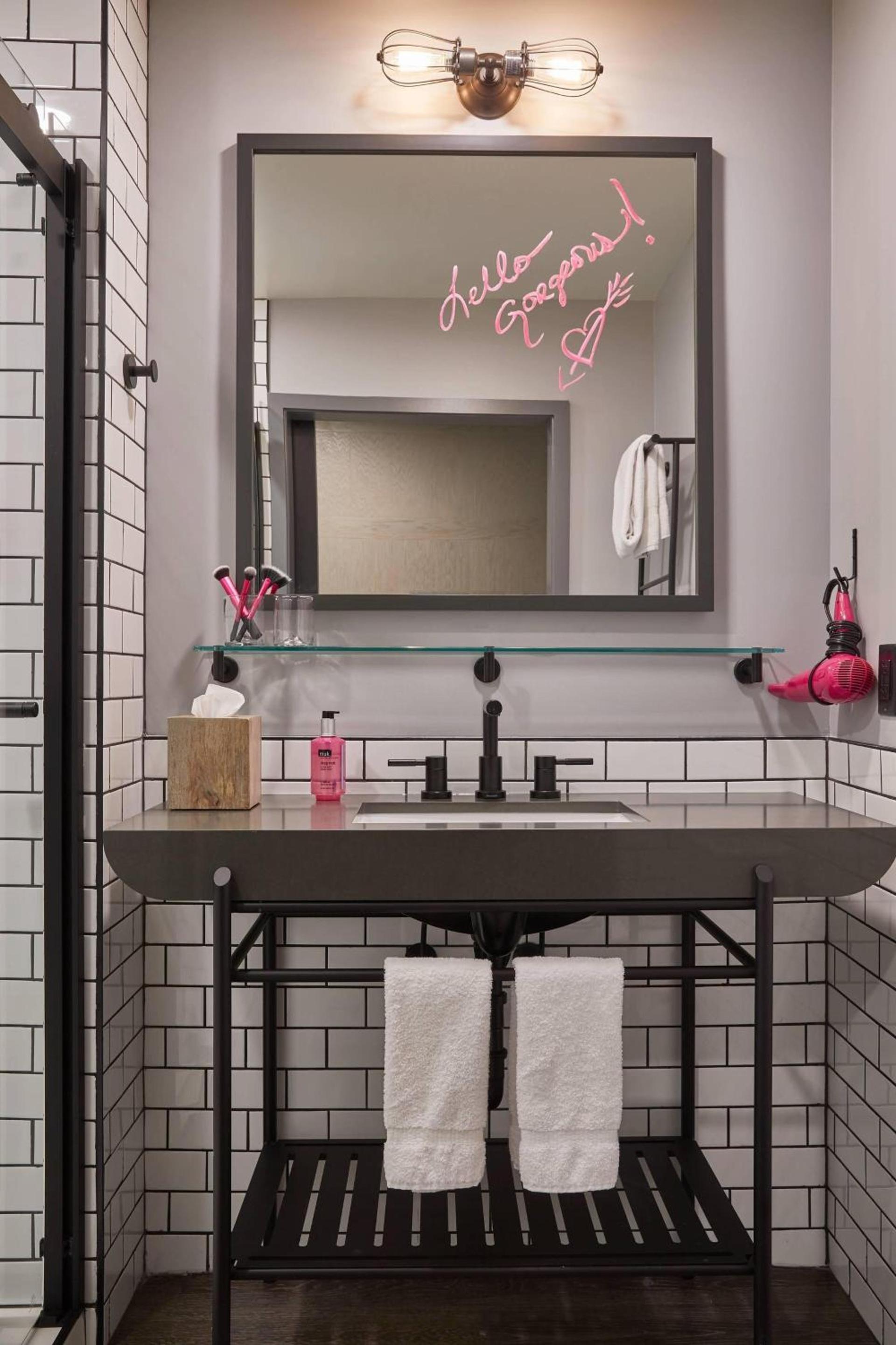 Moxy Atlanta Midtown photo 23
