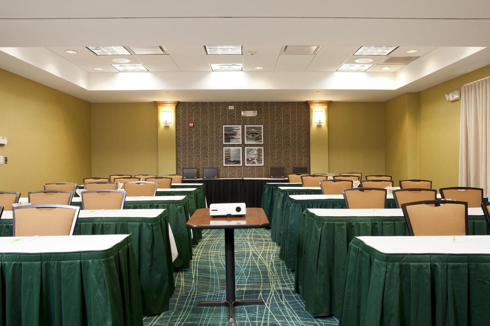 SpringHill Suites by Marriott Chicago Naperville Warrenville photo 3