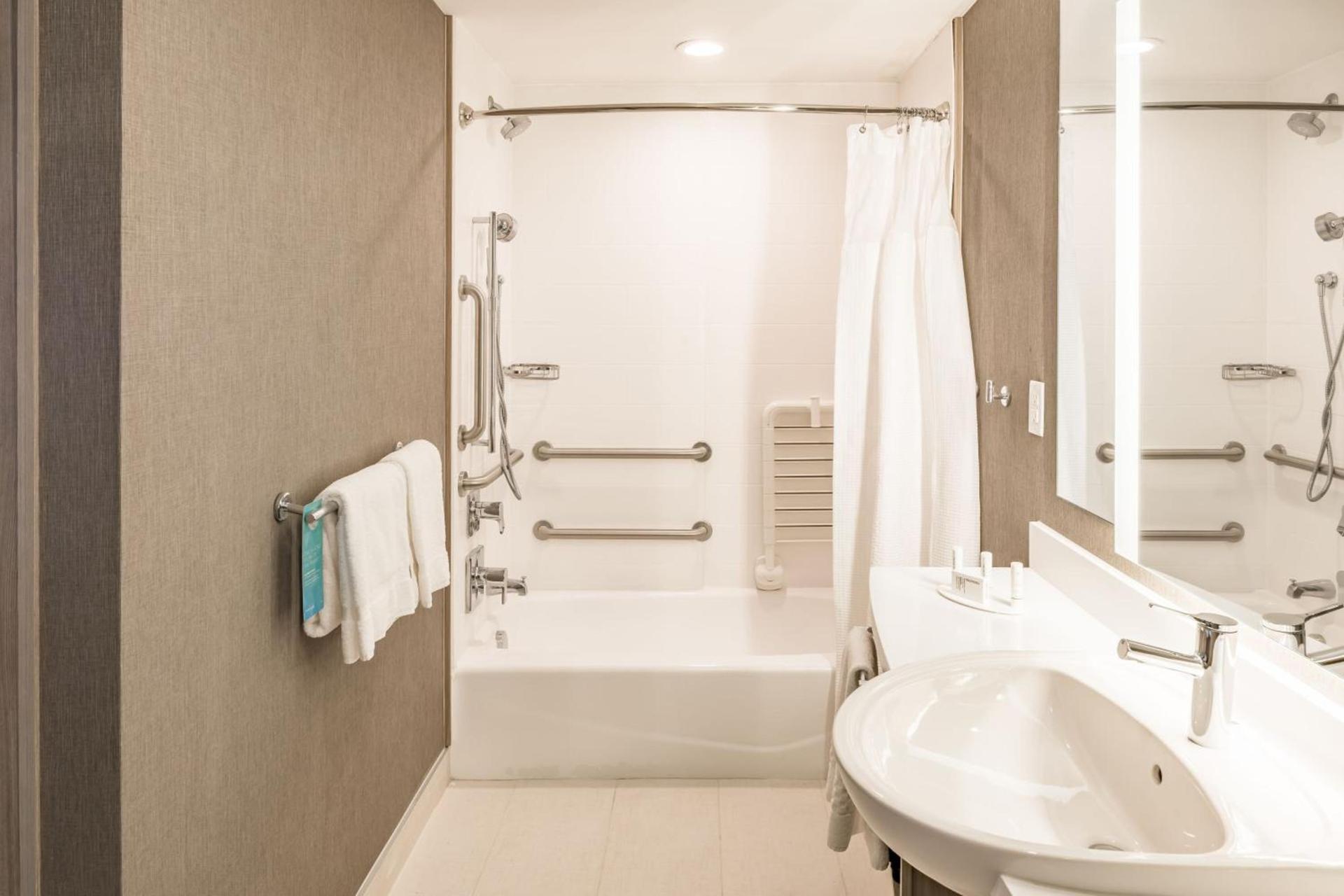 SpringHill Suites Dallas Central Expressway photo 33