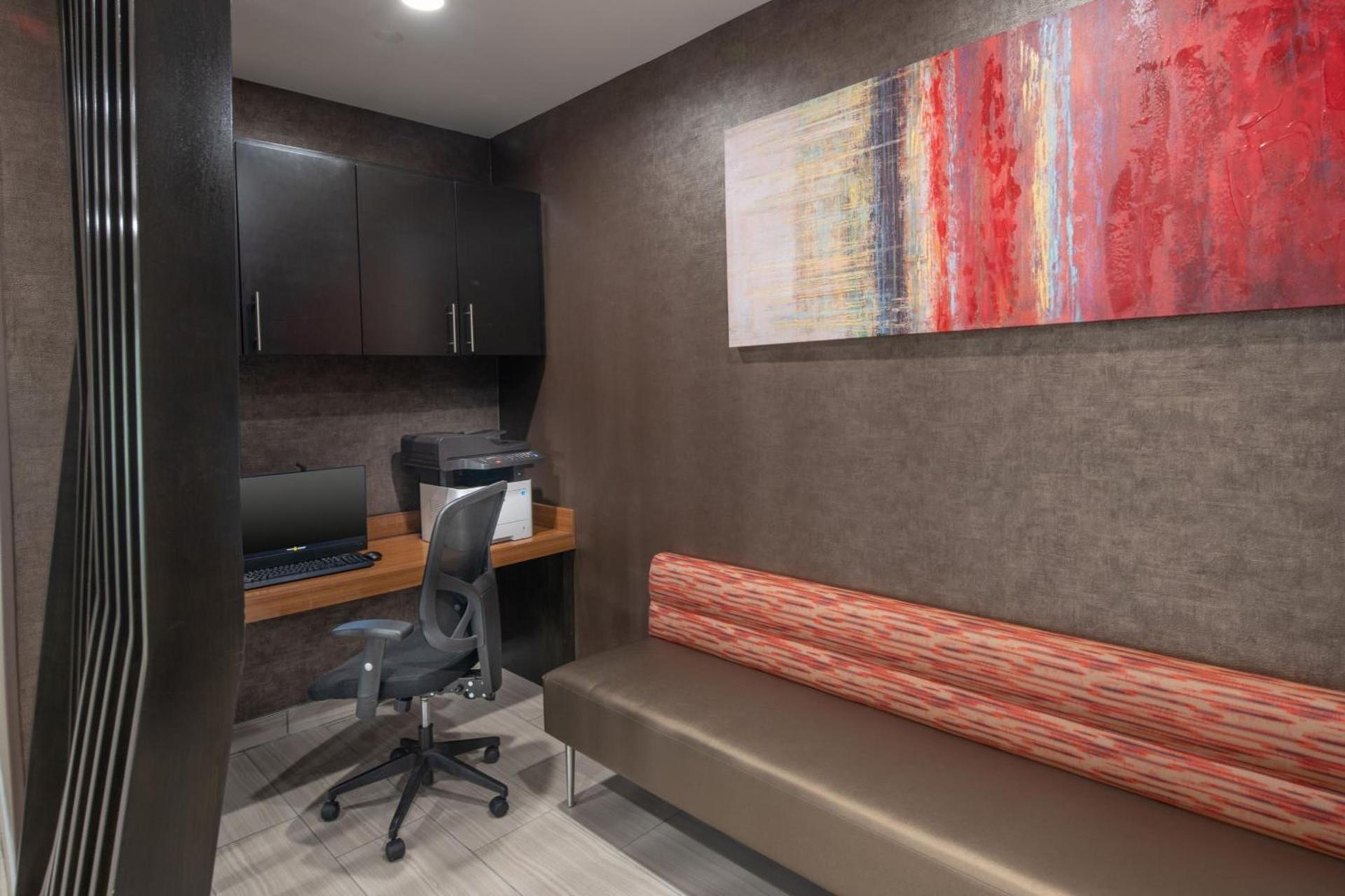 SpringHill Suites Dallas Central Expressway photo 38