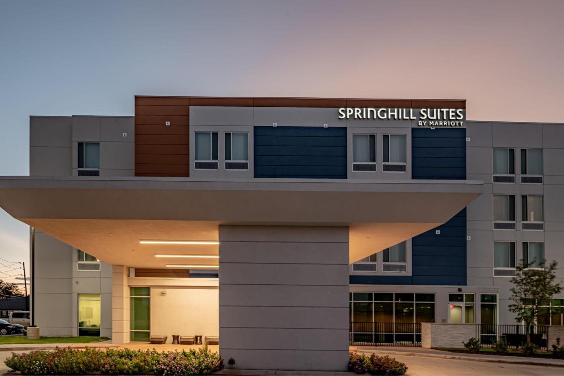 SpringHill Suites Dallas Central Expressway photo 4