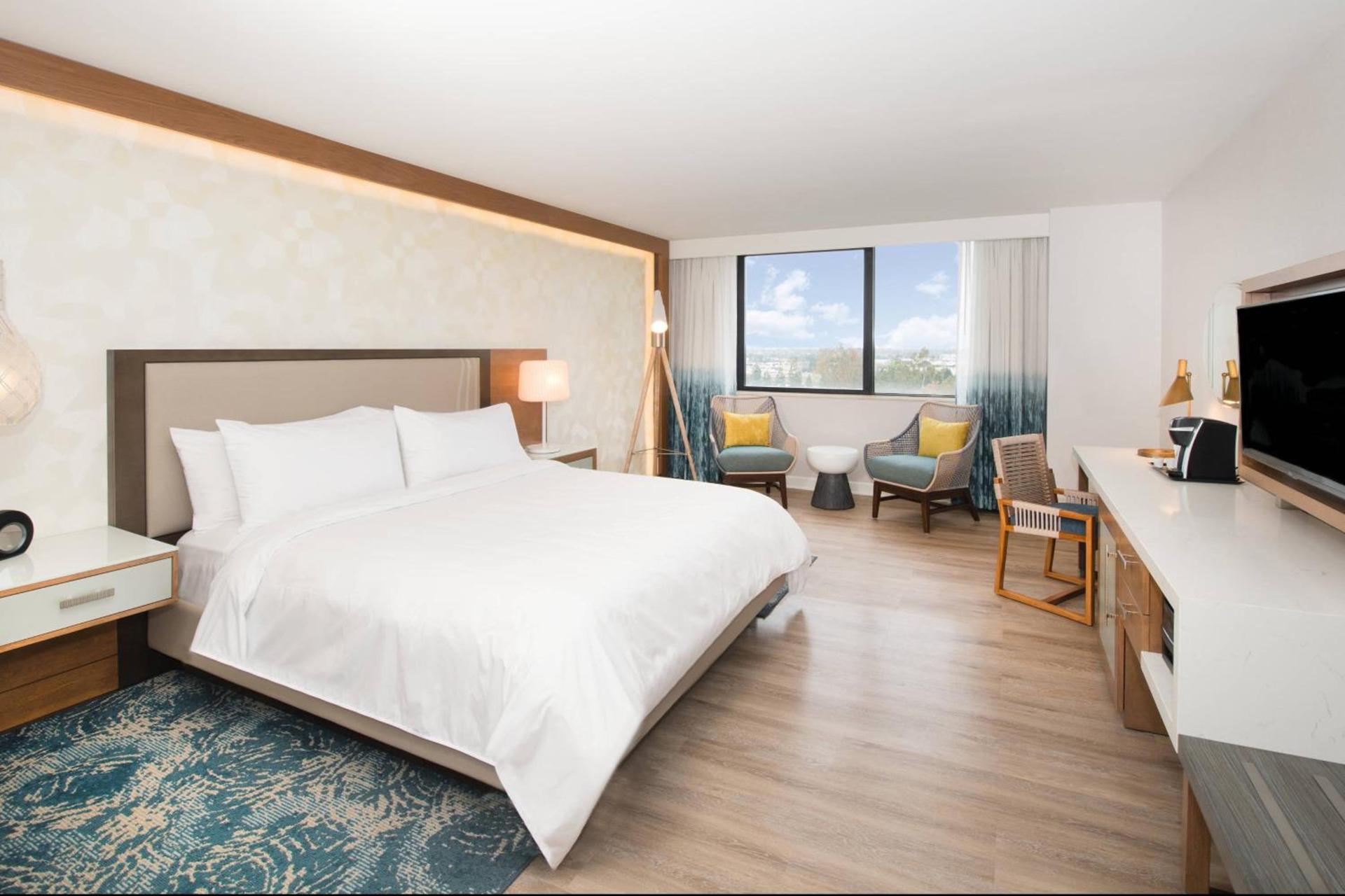 Renaissance Newport Beach Hotel photo 21
