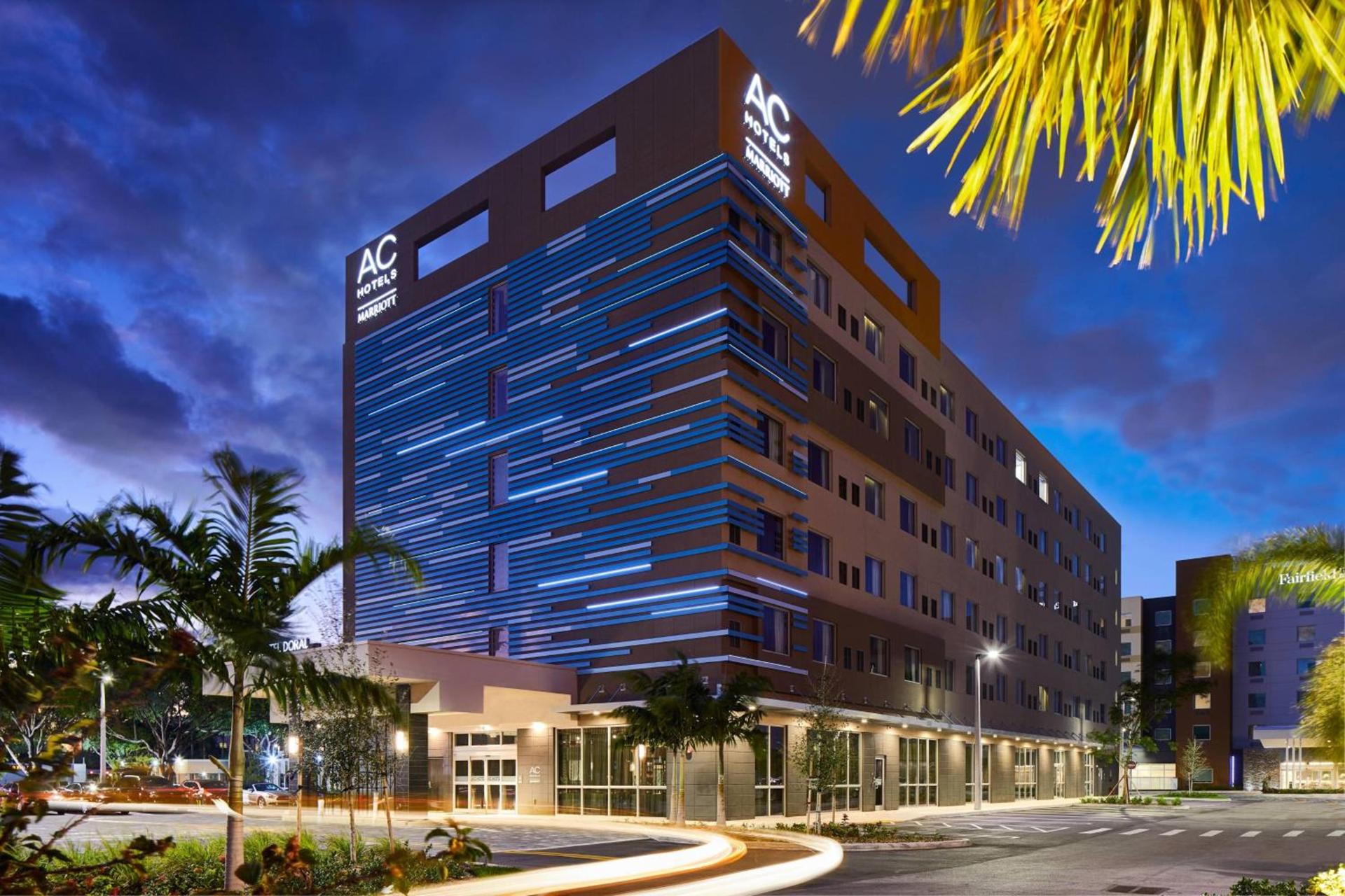 AC Hotel by Marriott Miami Airport West/Doral photo 2