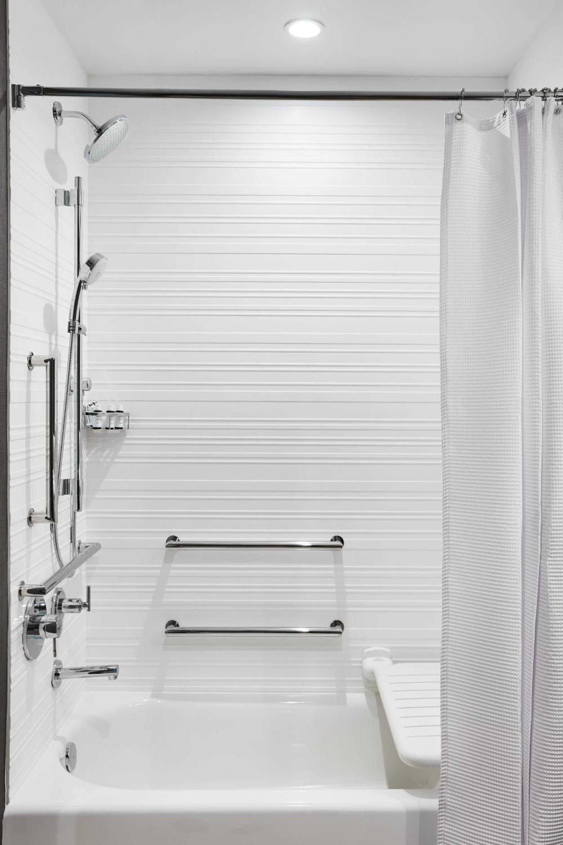 AC Hotel by Marriott Miami Airport West/Doral photo 21