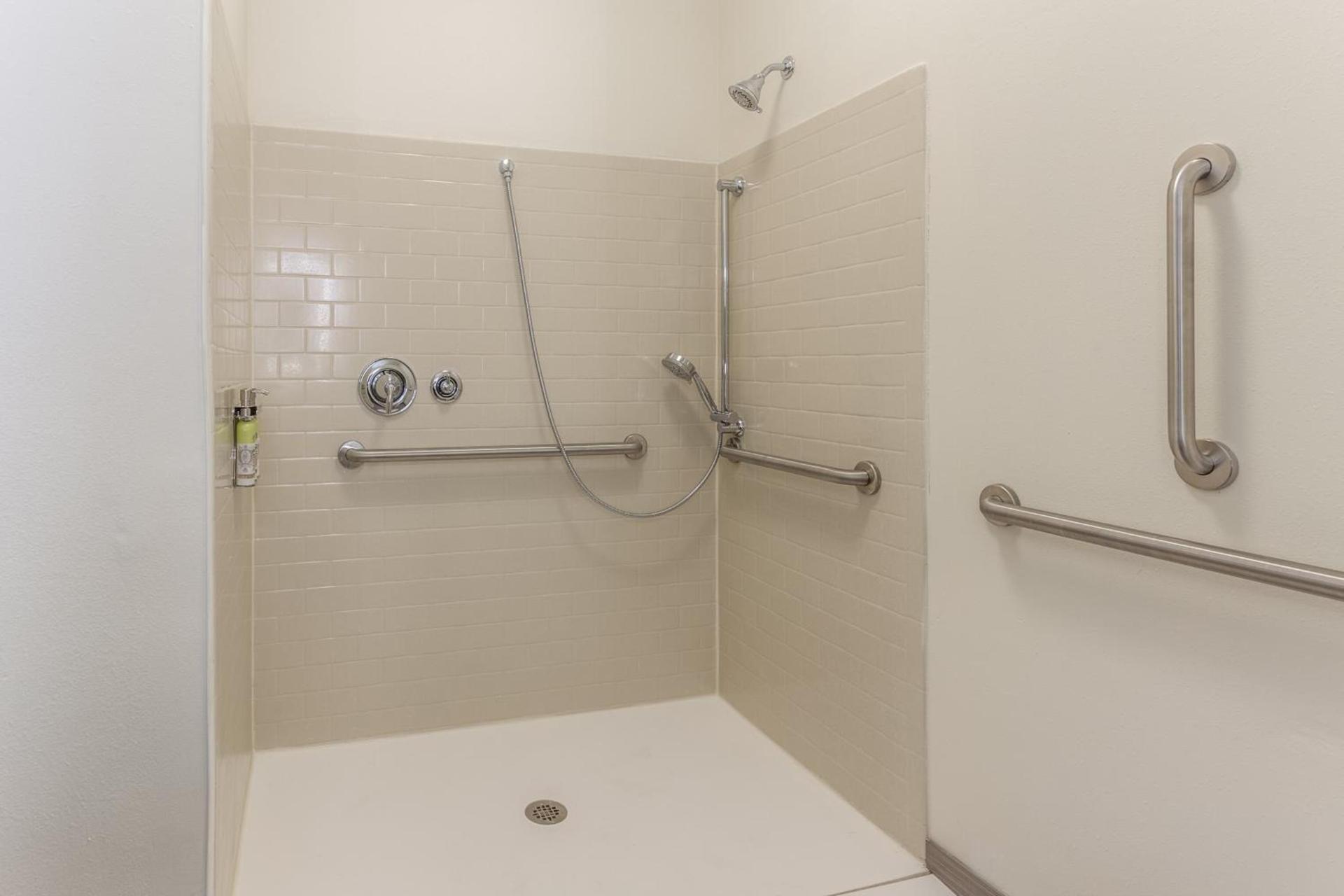 Candlewood Suites - Davenport by IHG photo 24