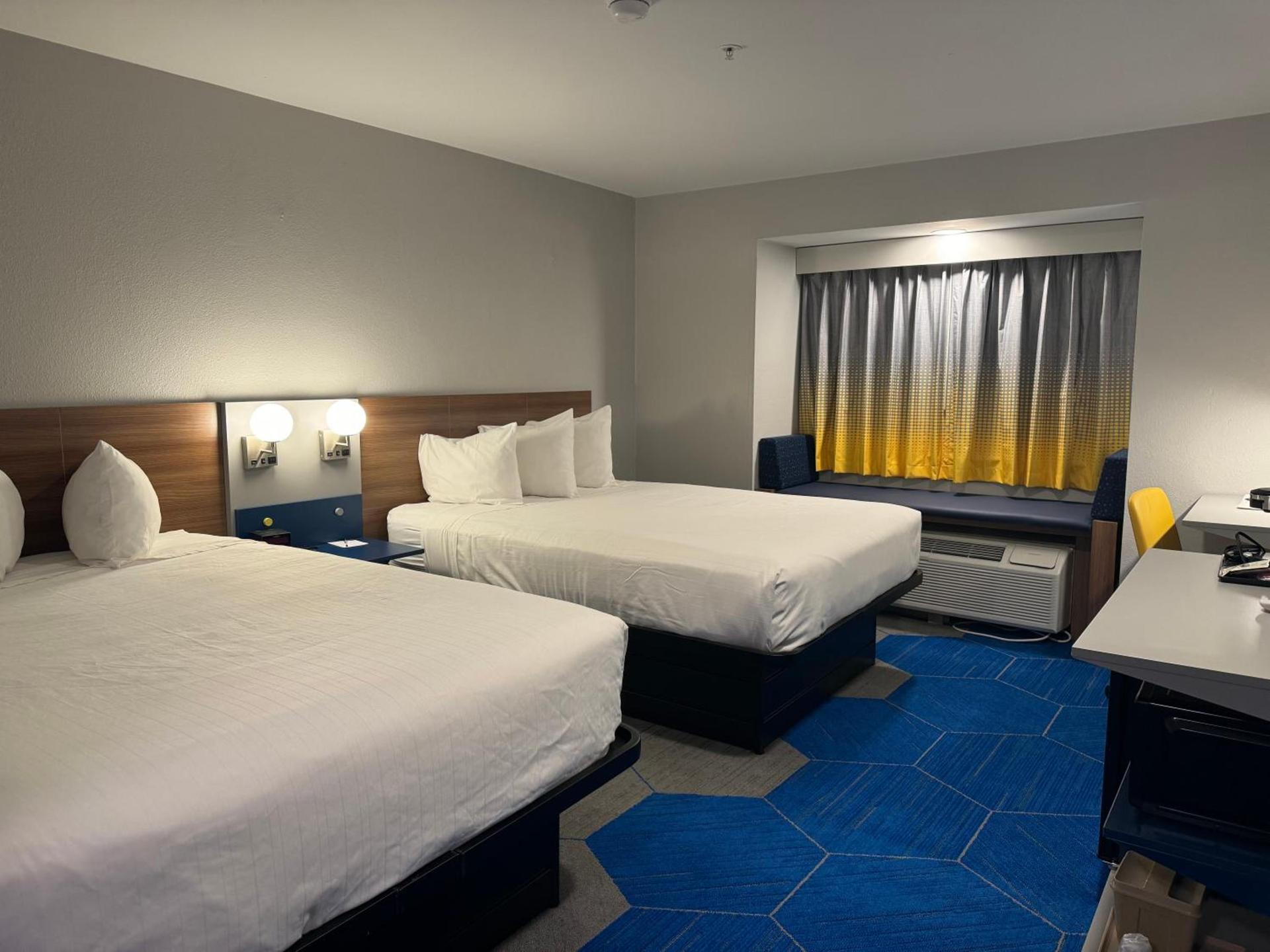 Microtel Inn and Suites Independence photo 43