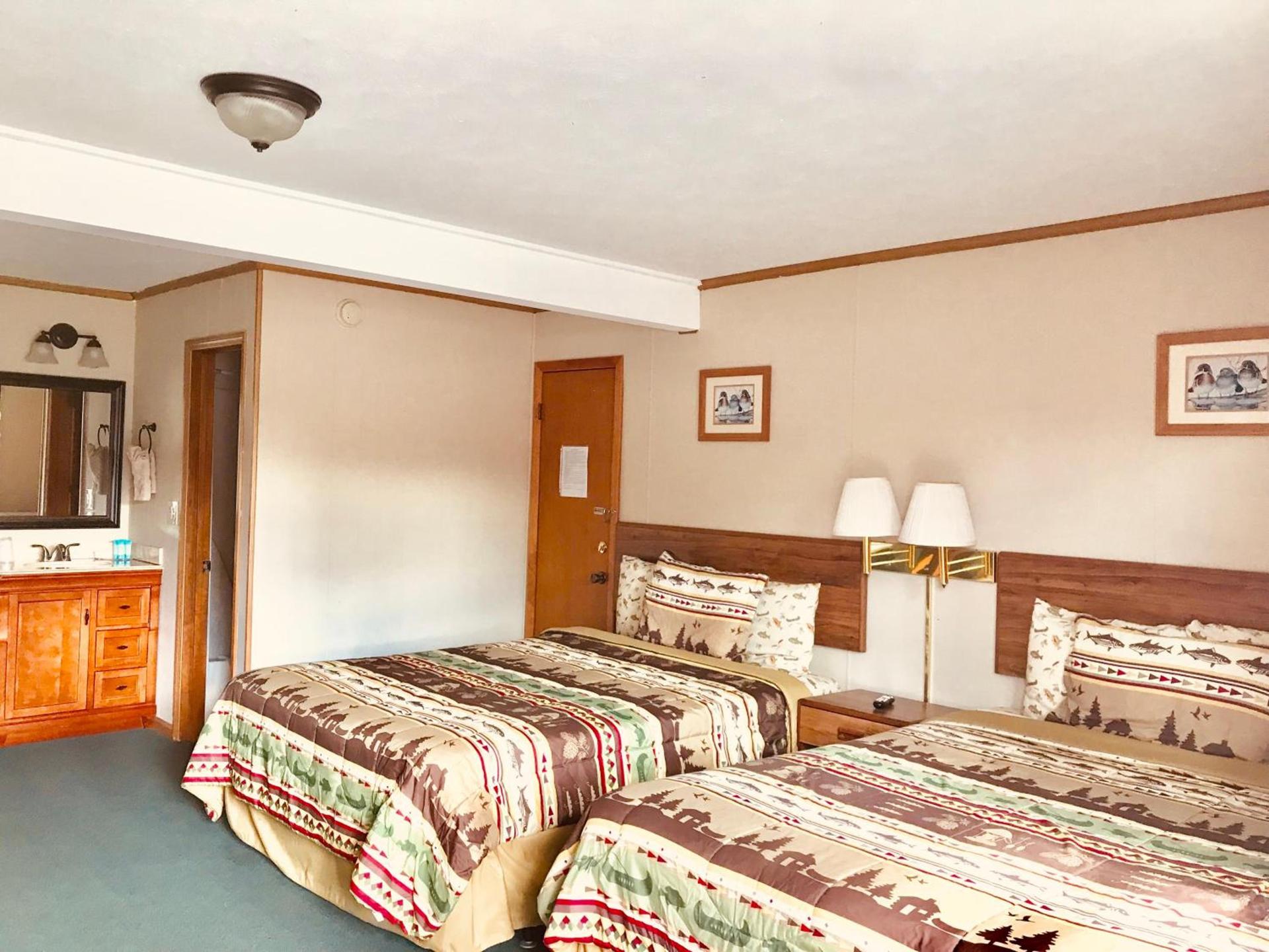 Hunter's Friend Resort near Table Rock Lake photo 53