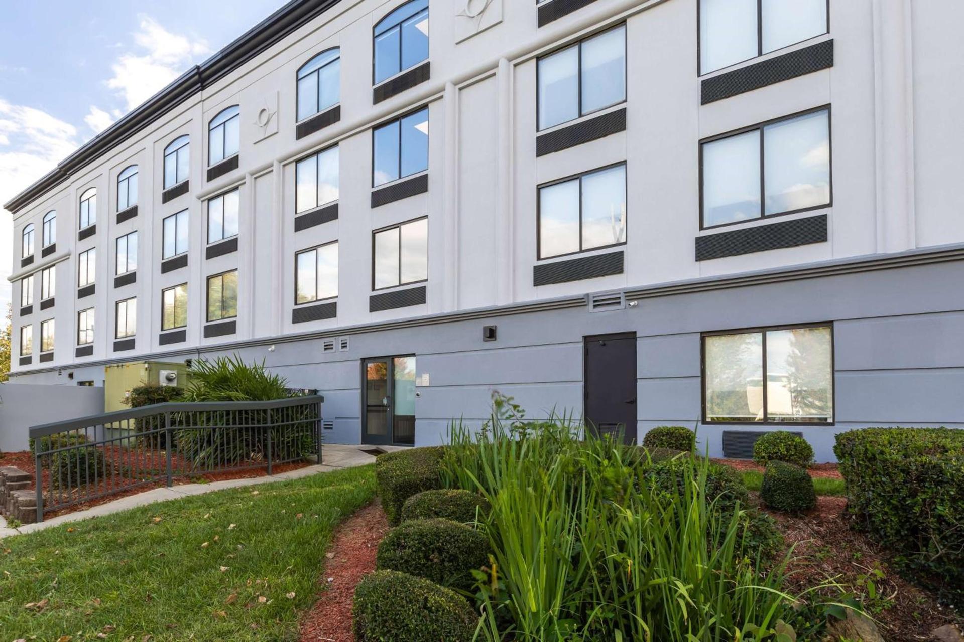 Wingate by Wyndham Charlotte Concord Mills/Speedway photo 3