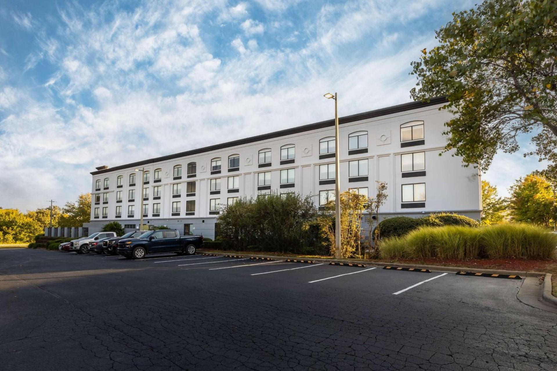 Wingate by Wyndham Charlotte Concord Mills/Speedway photo 4