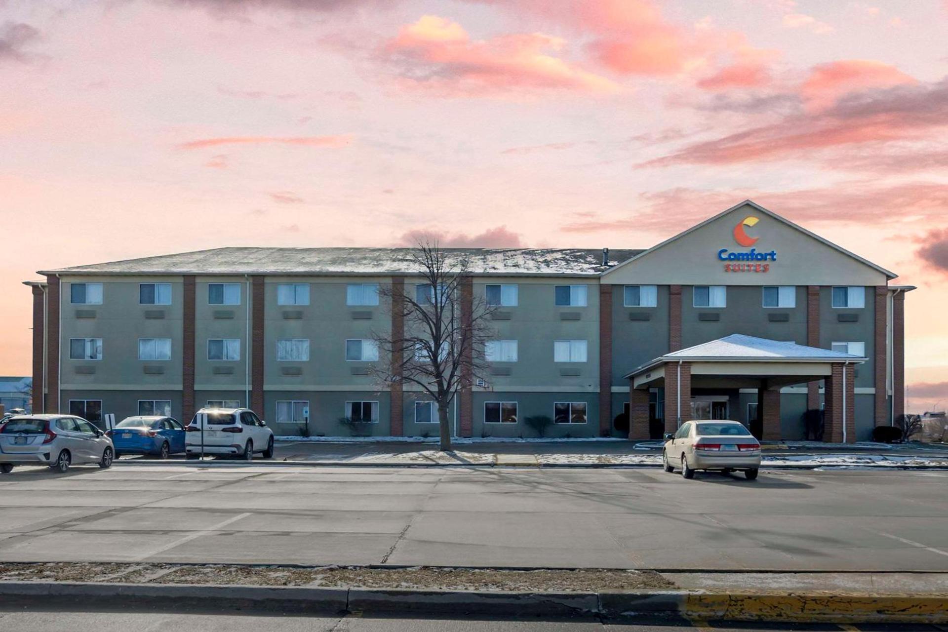 Comfort Suites Normal University area photo 2