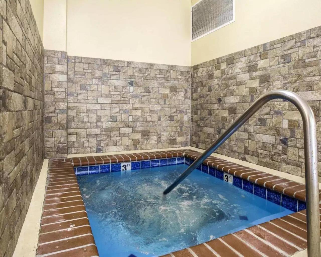 Comfort Inn & Suites Rogersville photo 45
