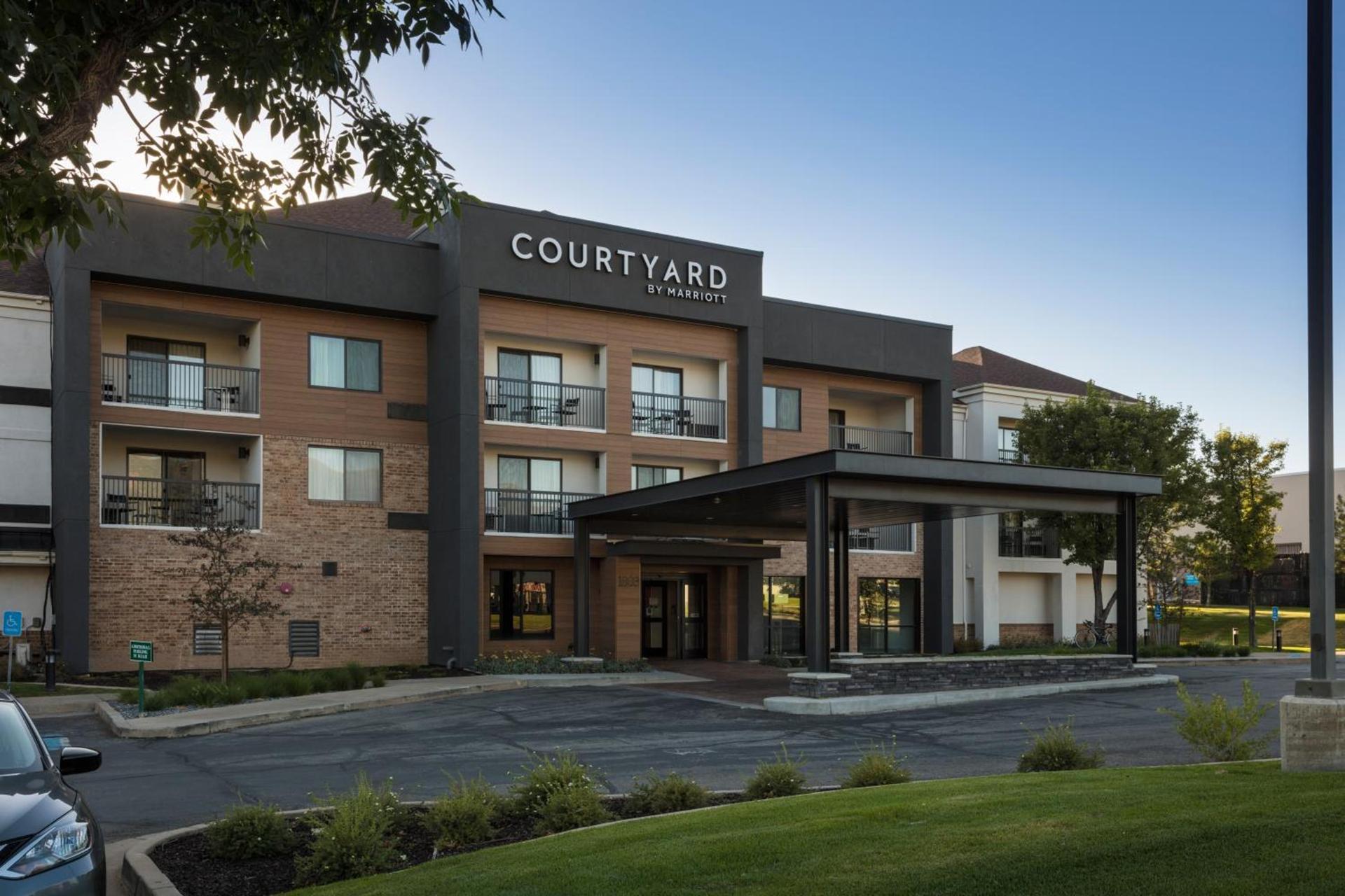 Courtyard Salt Lake City Layton photo 3