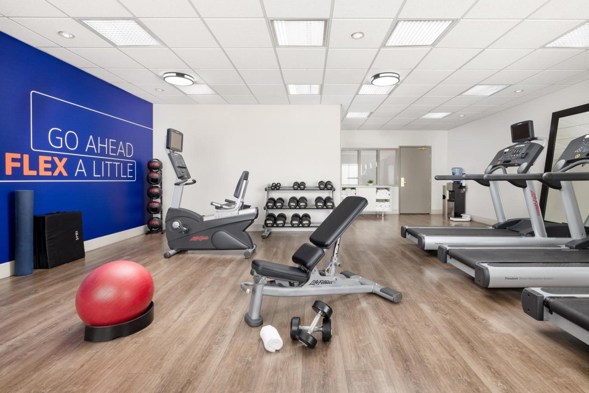 Holiday Inn Express Las Vegas Stadium Area by IHG photo 65