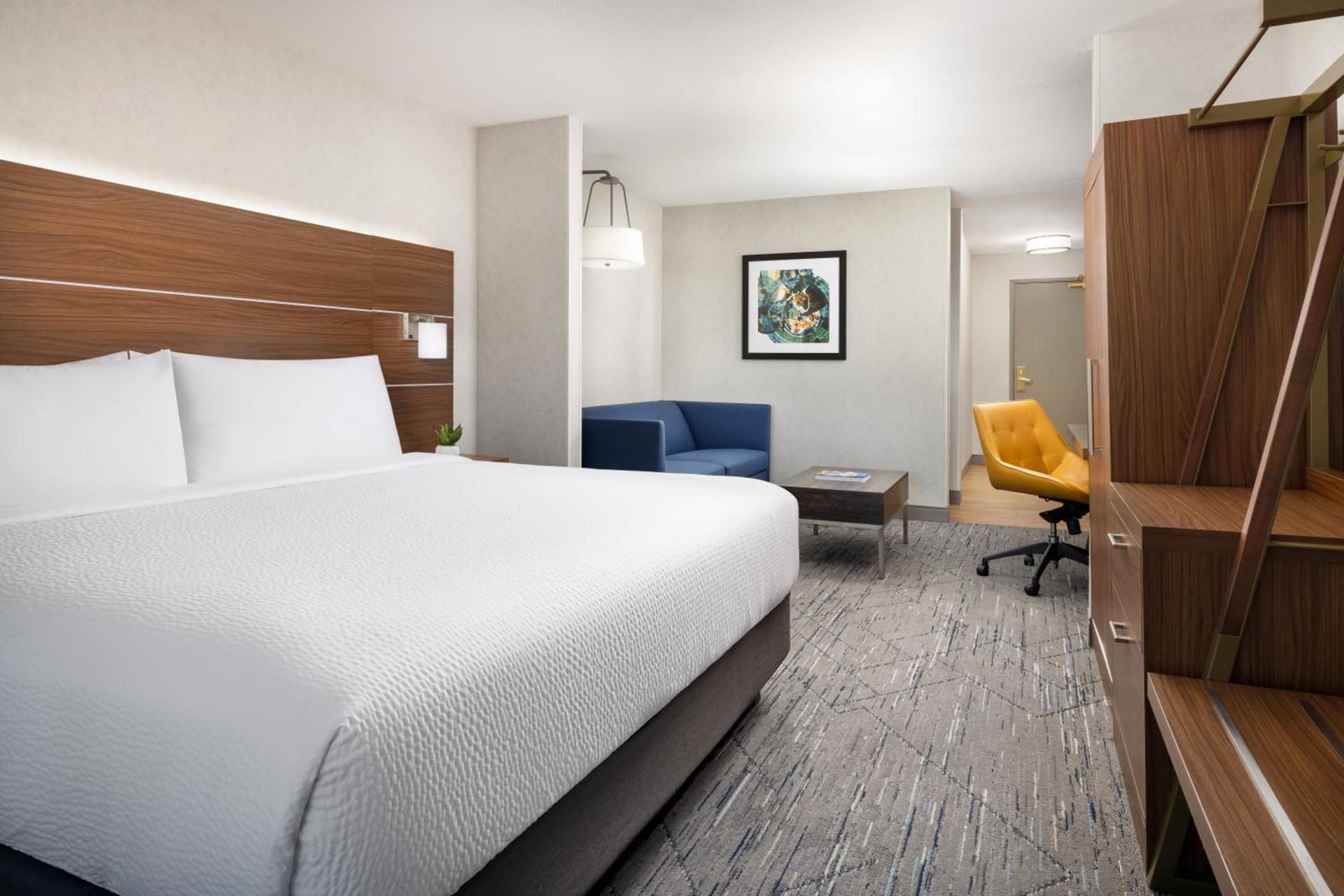 Holiday Inn Express Las Vegas Stadium Area by IHG photo 70