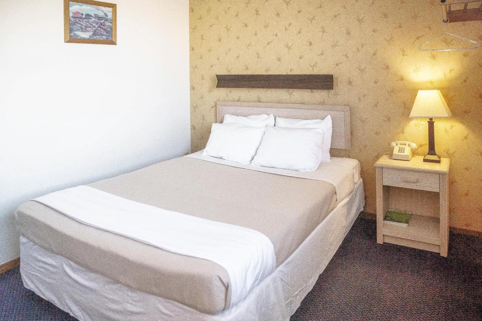 Drayton Inn photo 2