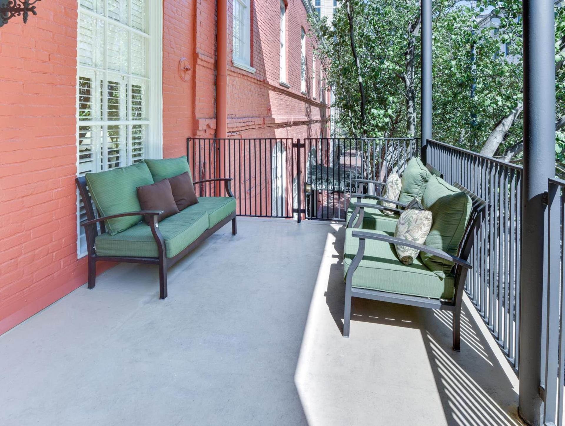Plaza Suites Downtown New Orleans photo 28