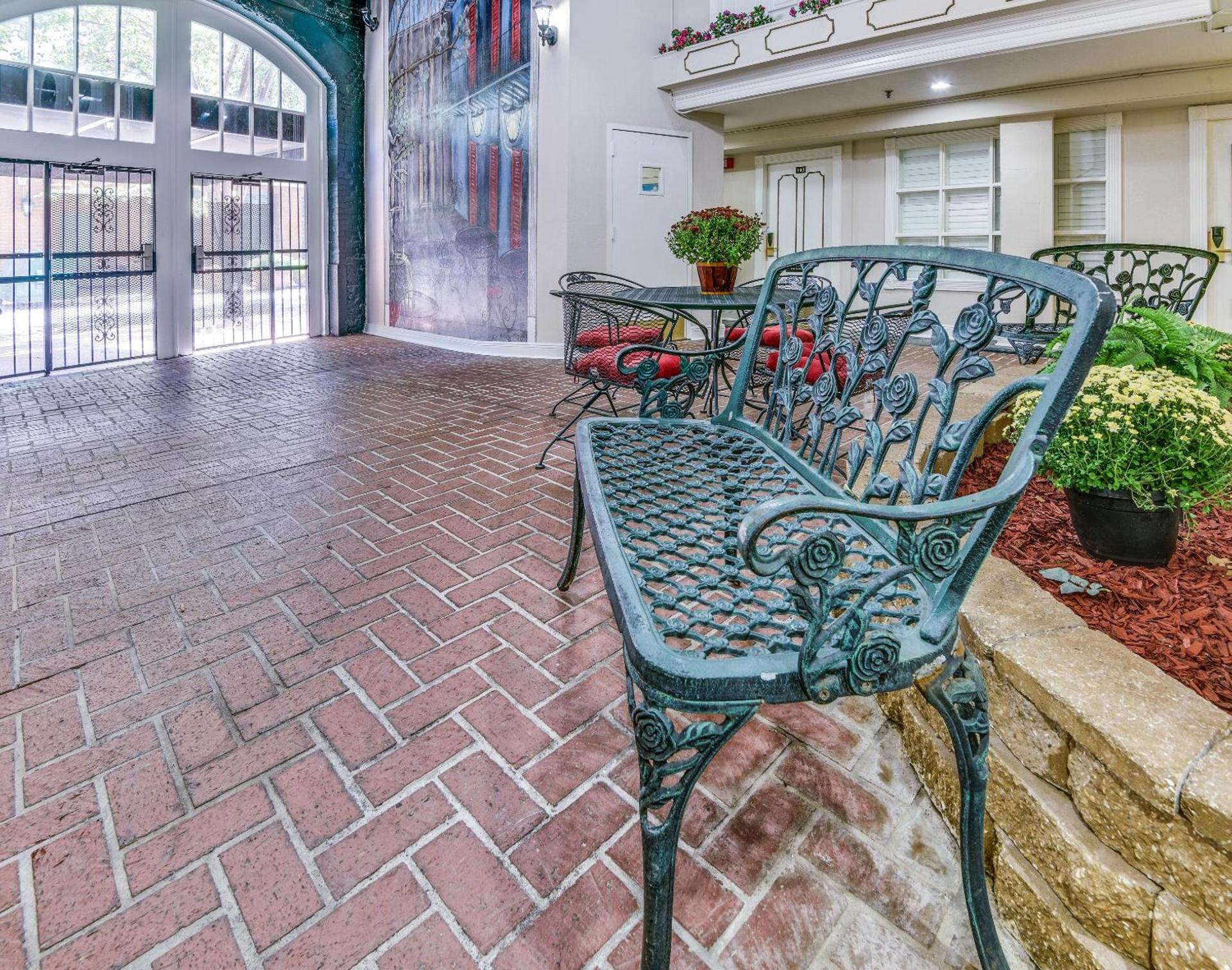 Plaza Suites Downtown New Orleans photo 29