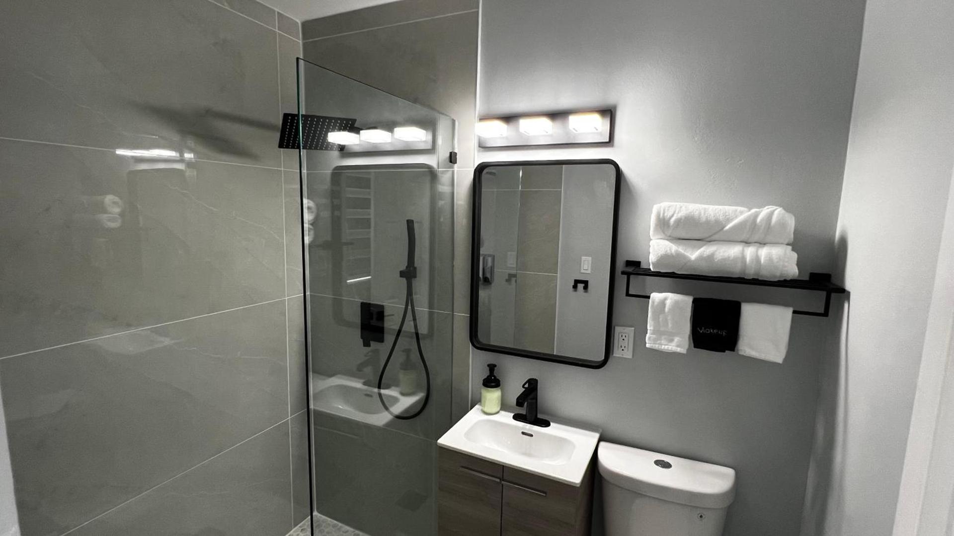 Oceano Suites Daytona Beach photo 29