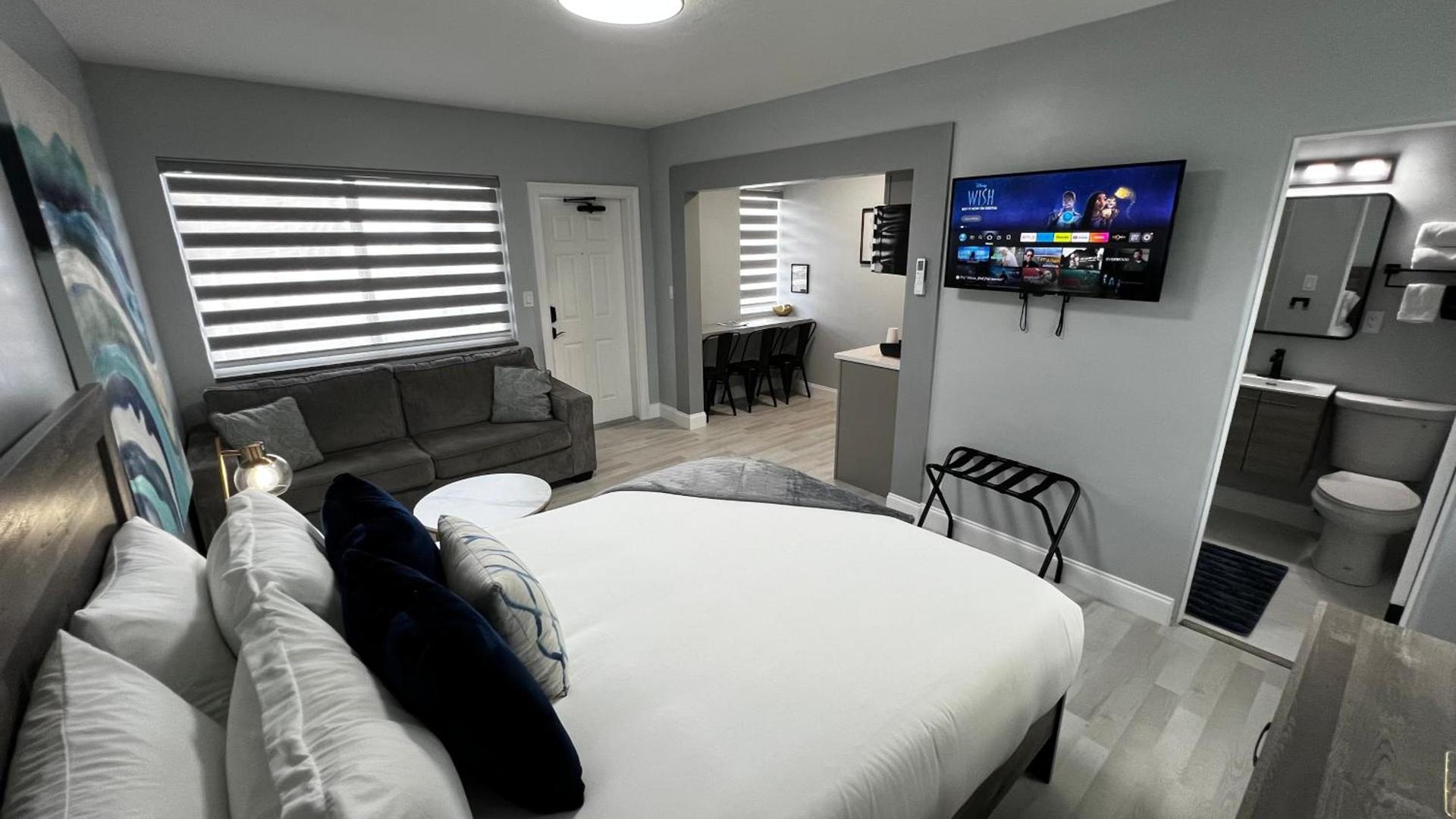 Oceano Suites Daytona Beach photo 23