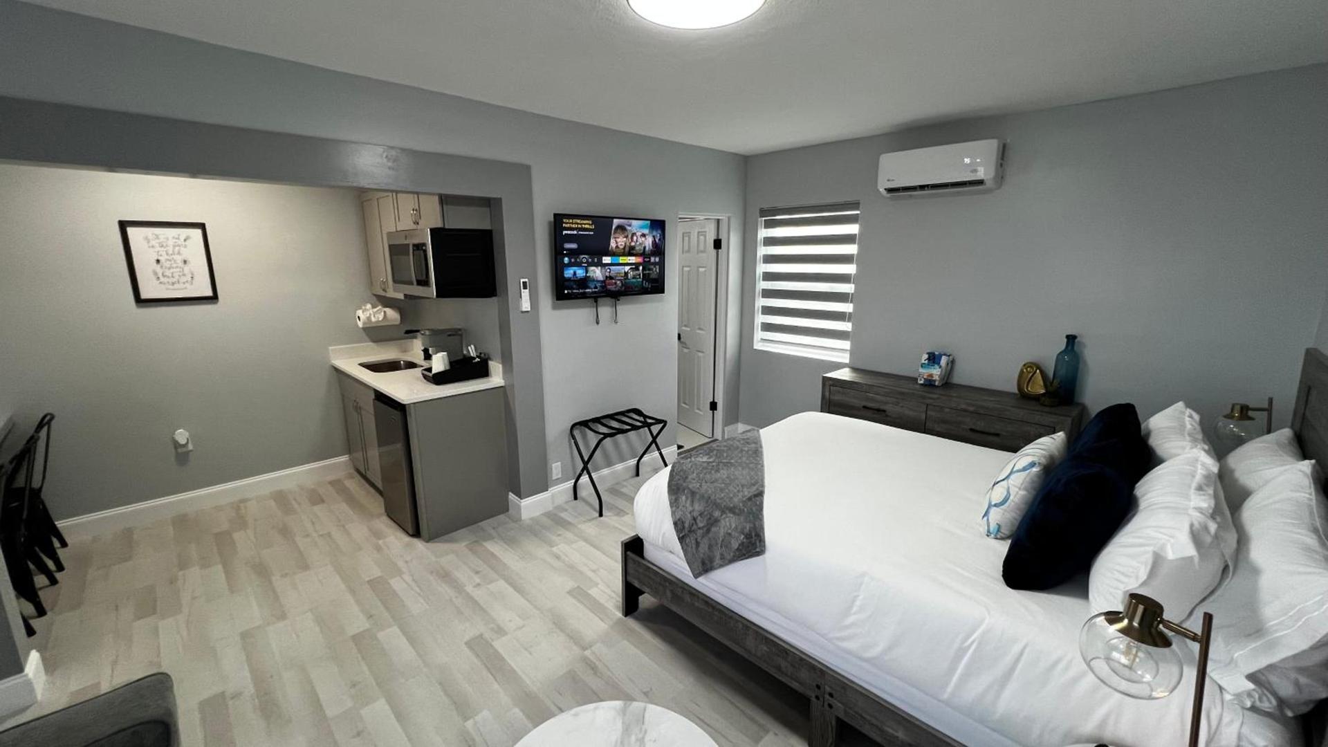 Oceano Suites Daytona Beach photo 19