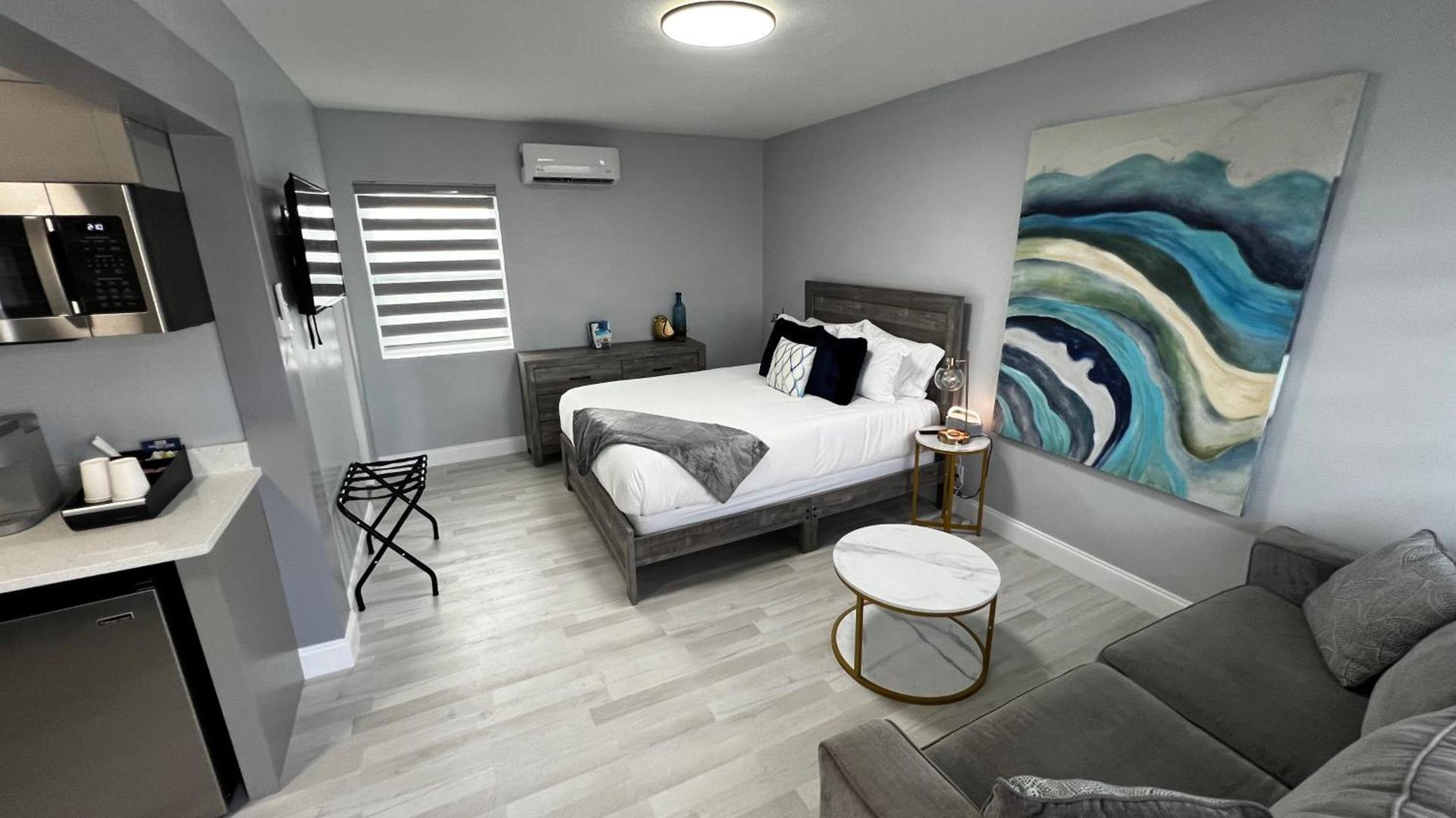 Oceano Suites Daytona Beach photo 21