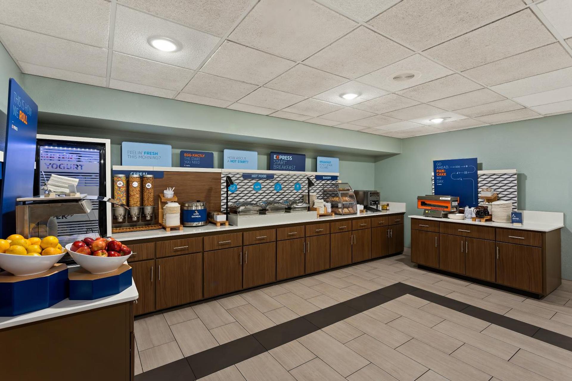 Holiday Inn Express Branson- Green Mountain Drive by IHG photo 8