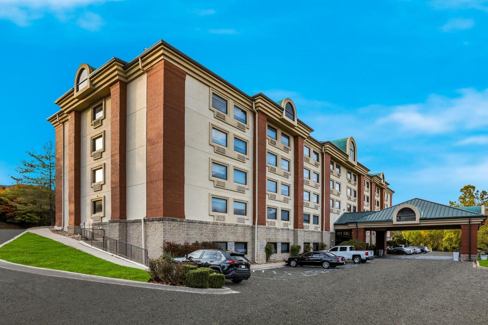 Holiday Inn Express Branson- Green Mountain Drive by IHG photo 12